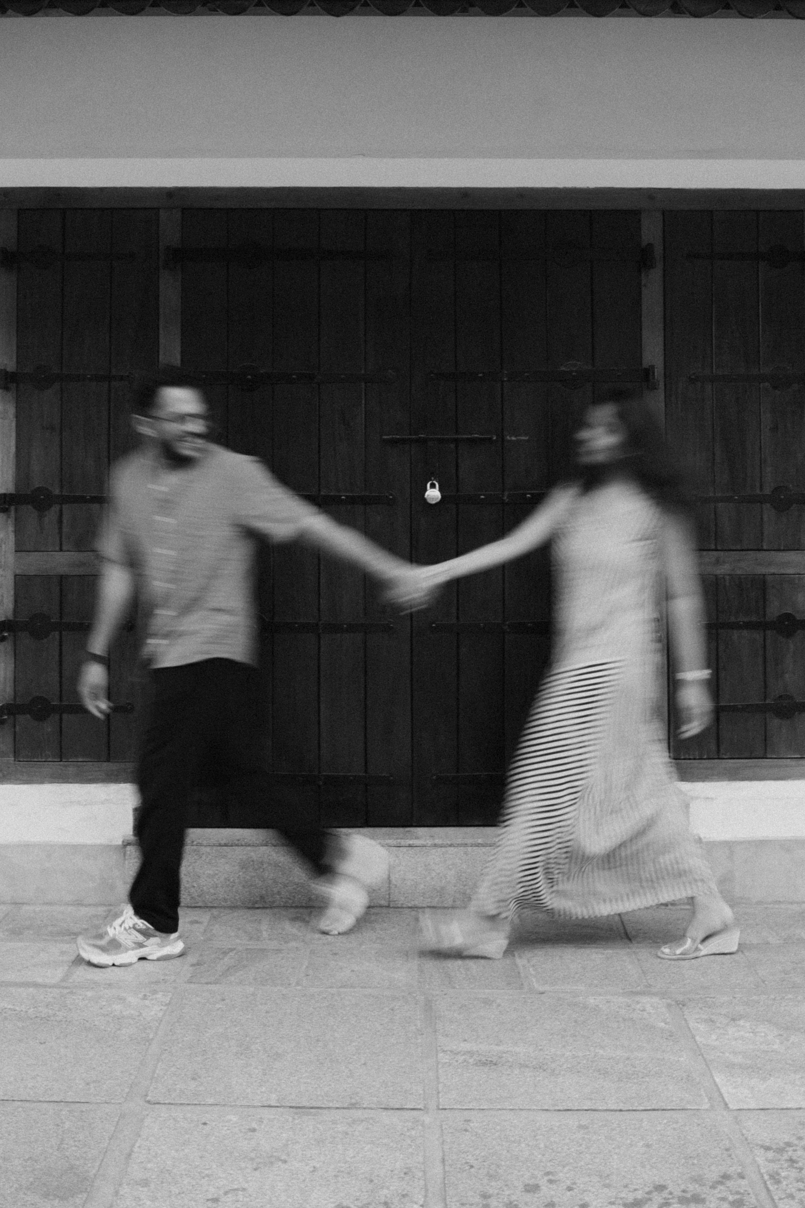 Street Romance! Ft. Naveen & Soniya. Fine art Wedding Photographers in India & Canada