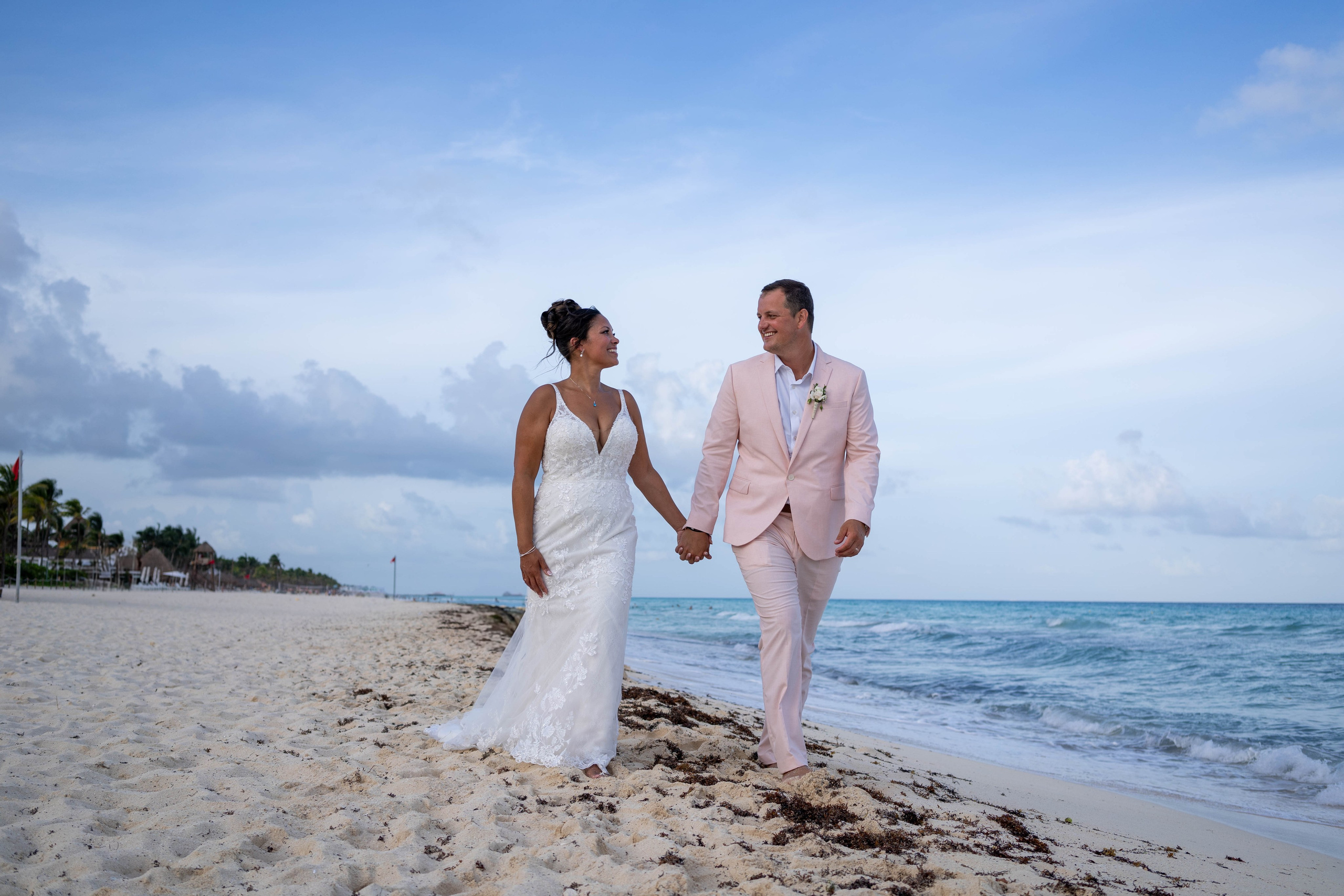 Wedding Photo Cancun. Alfredo Vazquez Wedding Films & Photography | Mexico & Destination Weddings