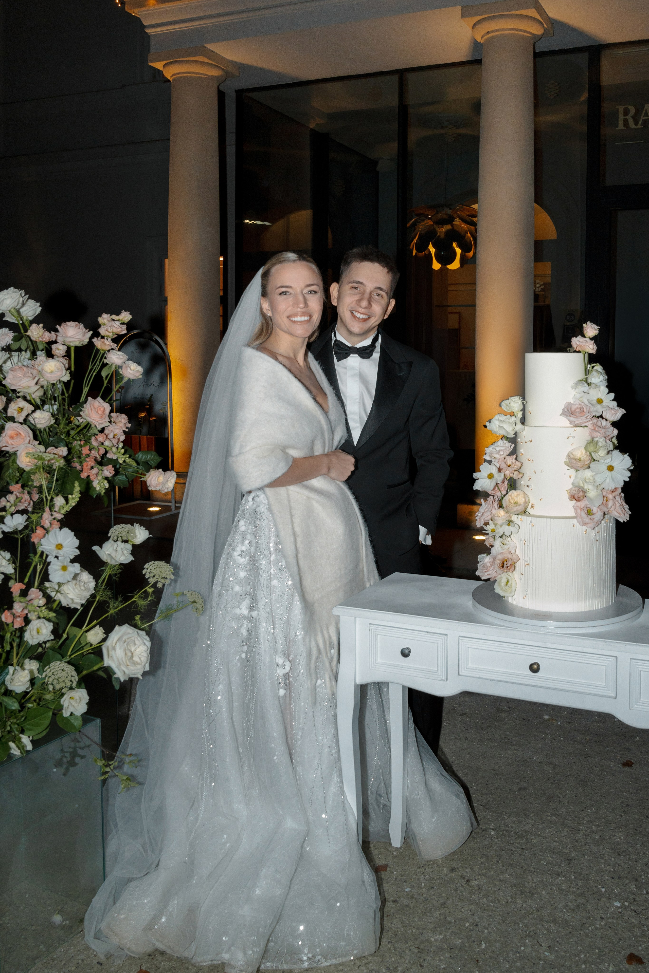 RAW Studio | Luxury Wedding Photography at Ratměřice Castle. Raw Studio: Capturing Elegant weddings accross Europe