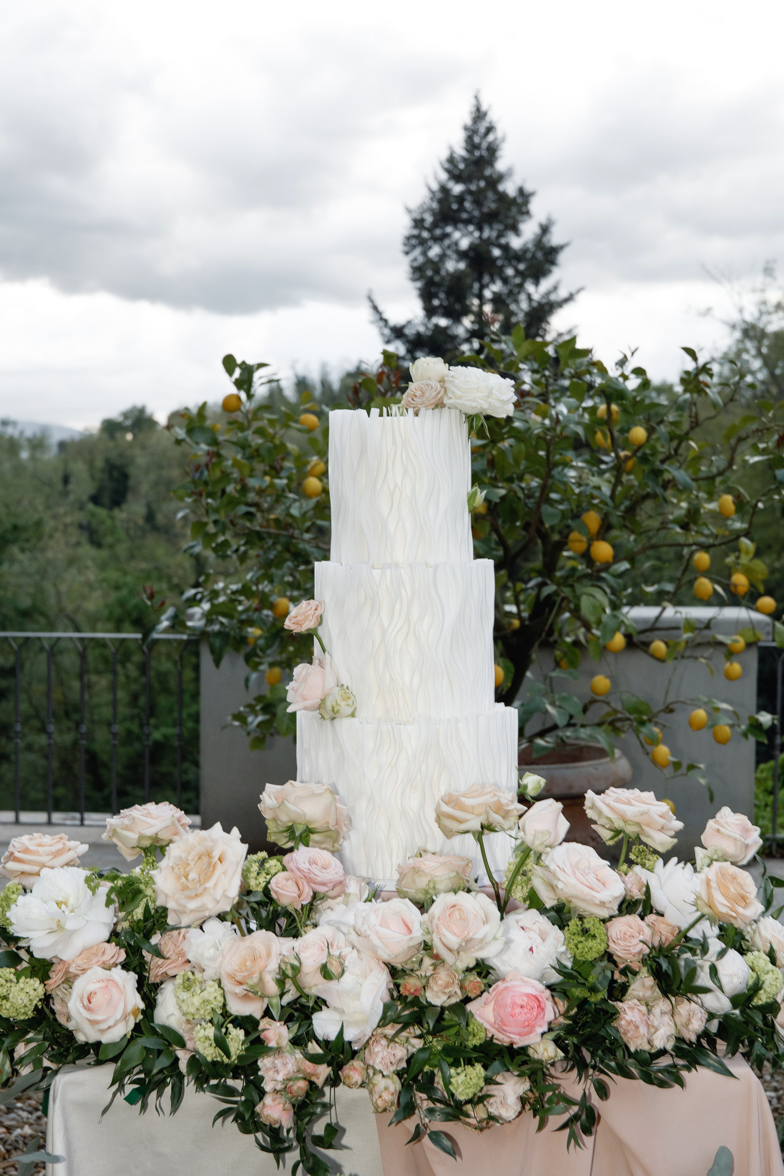 Wedding Photographer Italy, Tuscany, Como, Amalfy, Puglia, Sicily. Wedding Photographer Rome Tuscany Como Sicily Puglia Amalfy Italy- Oksana Savenchuk