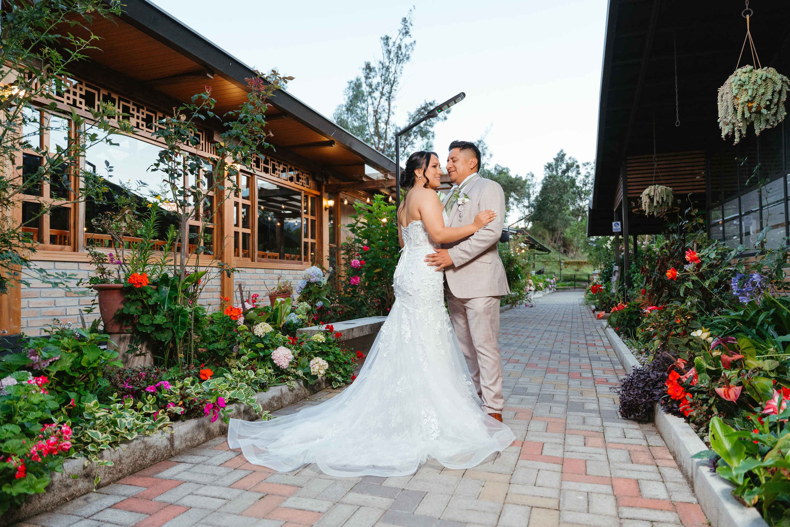 Karol y Jairon. Fotógrafo de bodas en Loja Ecuador | Piero Alvarez PH