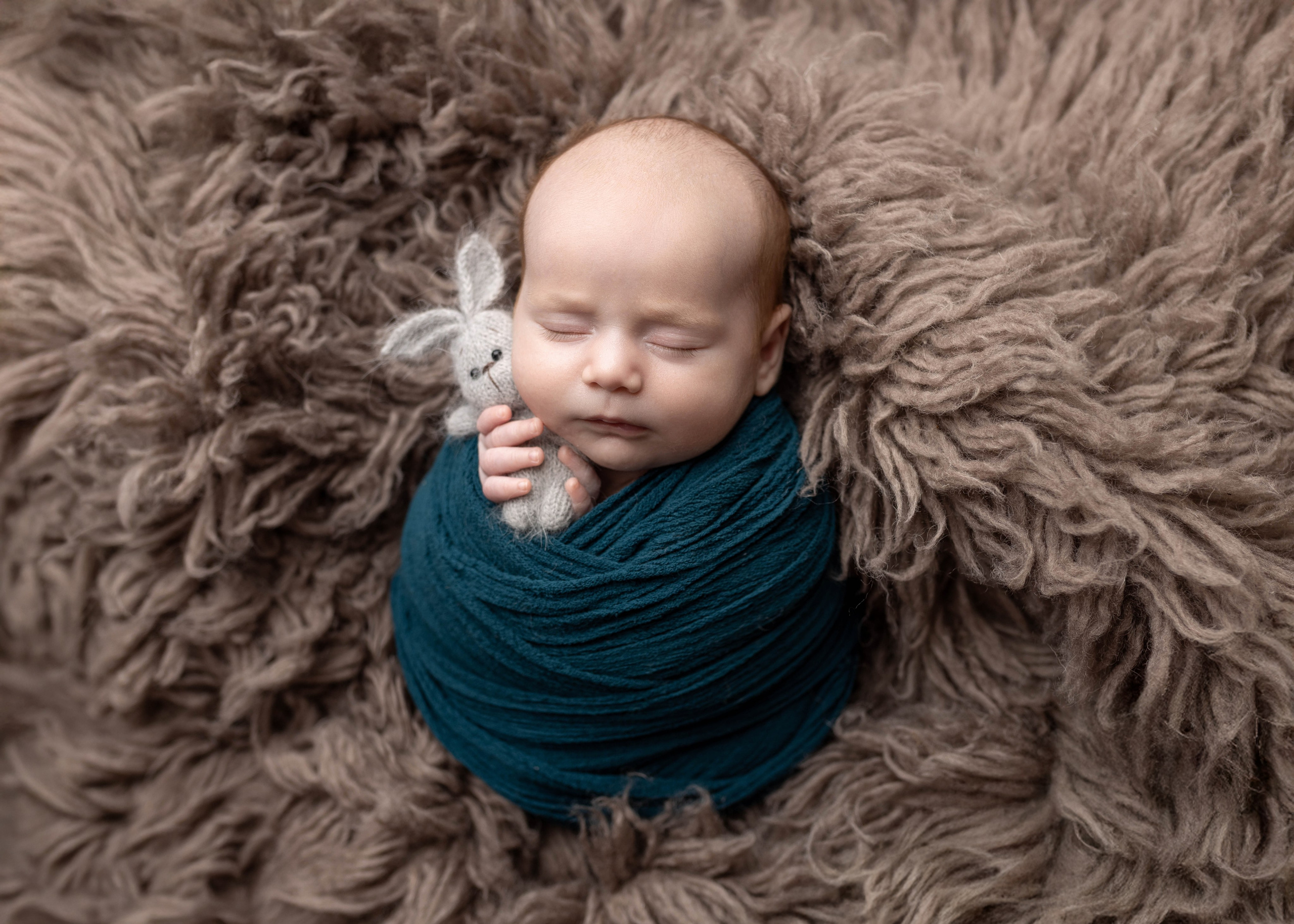 Каталог 25 Newborn. קטרינה שוסטרמן — צלמת ניובורן ומשפחות בישראל