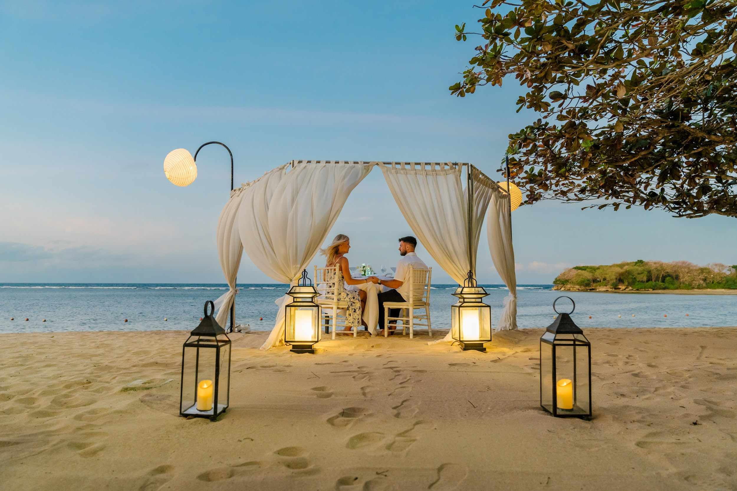 Nolan Marriage Proposal. Female Photographer in Bali