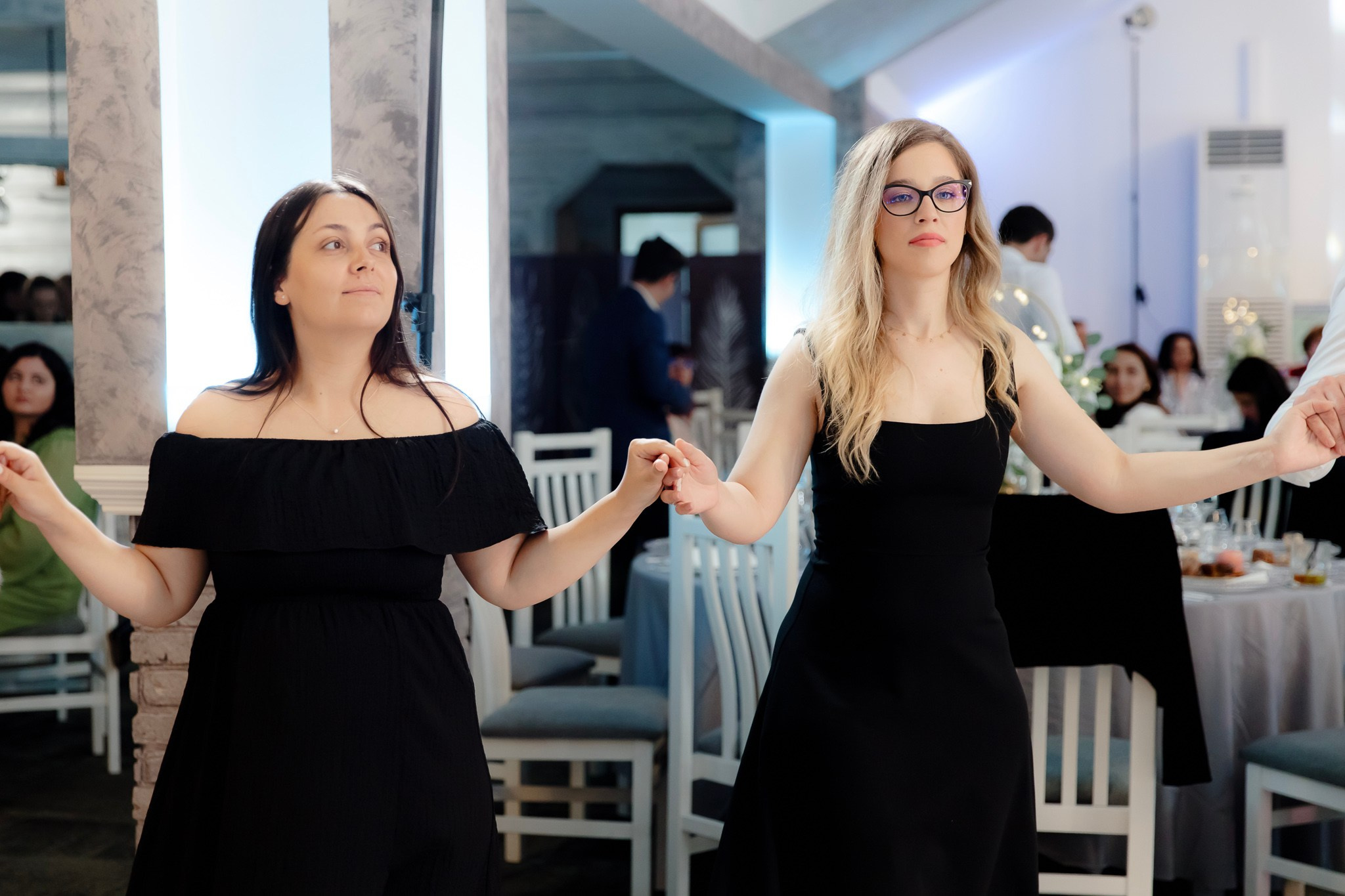 Ioana & Ionuț | Nuntă de poveste la Păstrăvăria Poiana din Mălini județul Suceava. Servicii foto-video profesionale, pentru momente de neuitat