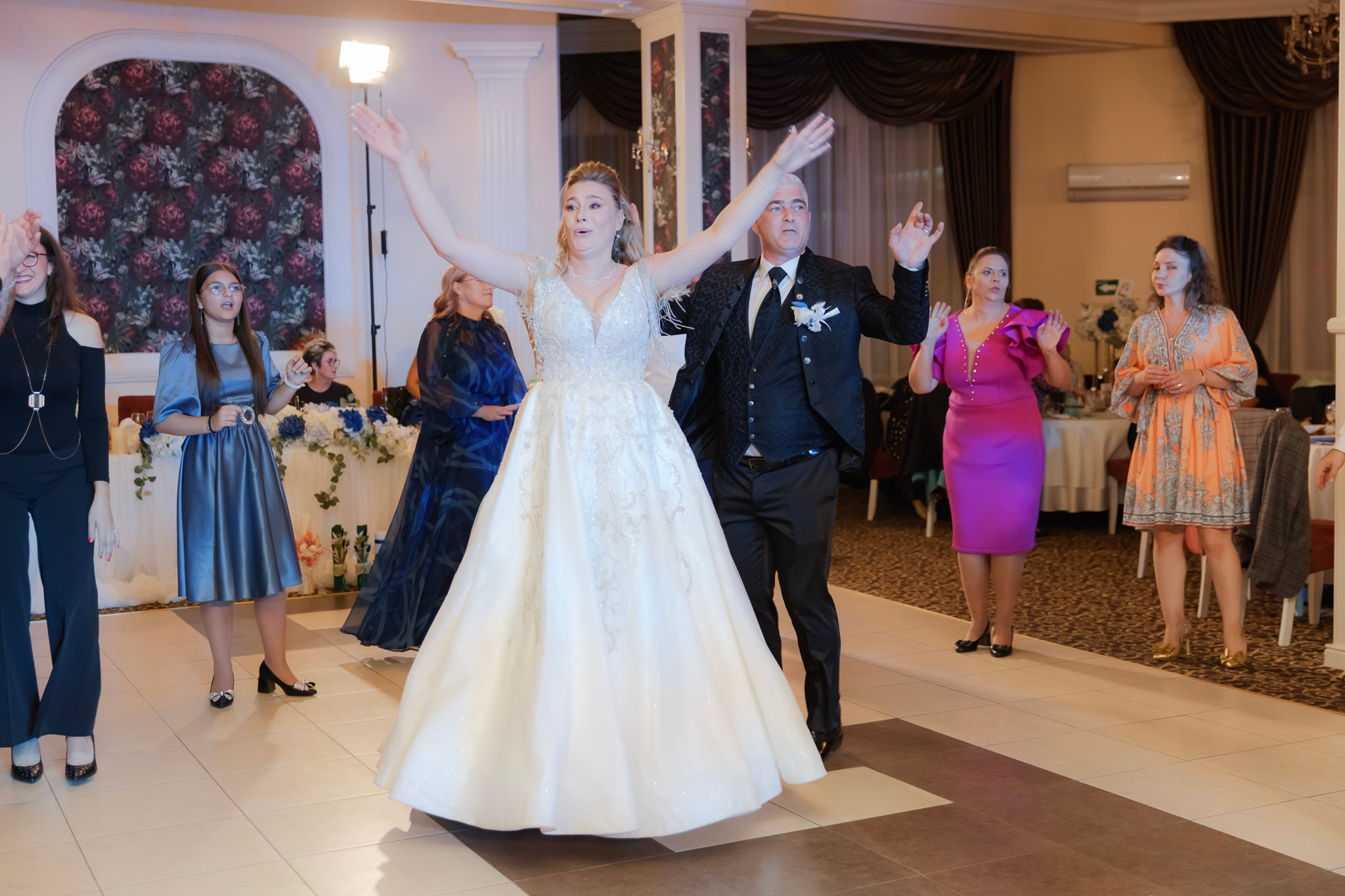 Mihai & Oana. Servicii foto-video profesionale, pentru momente de neuitat