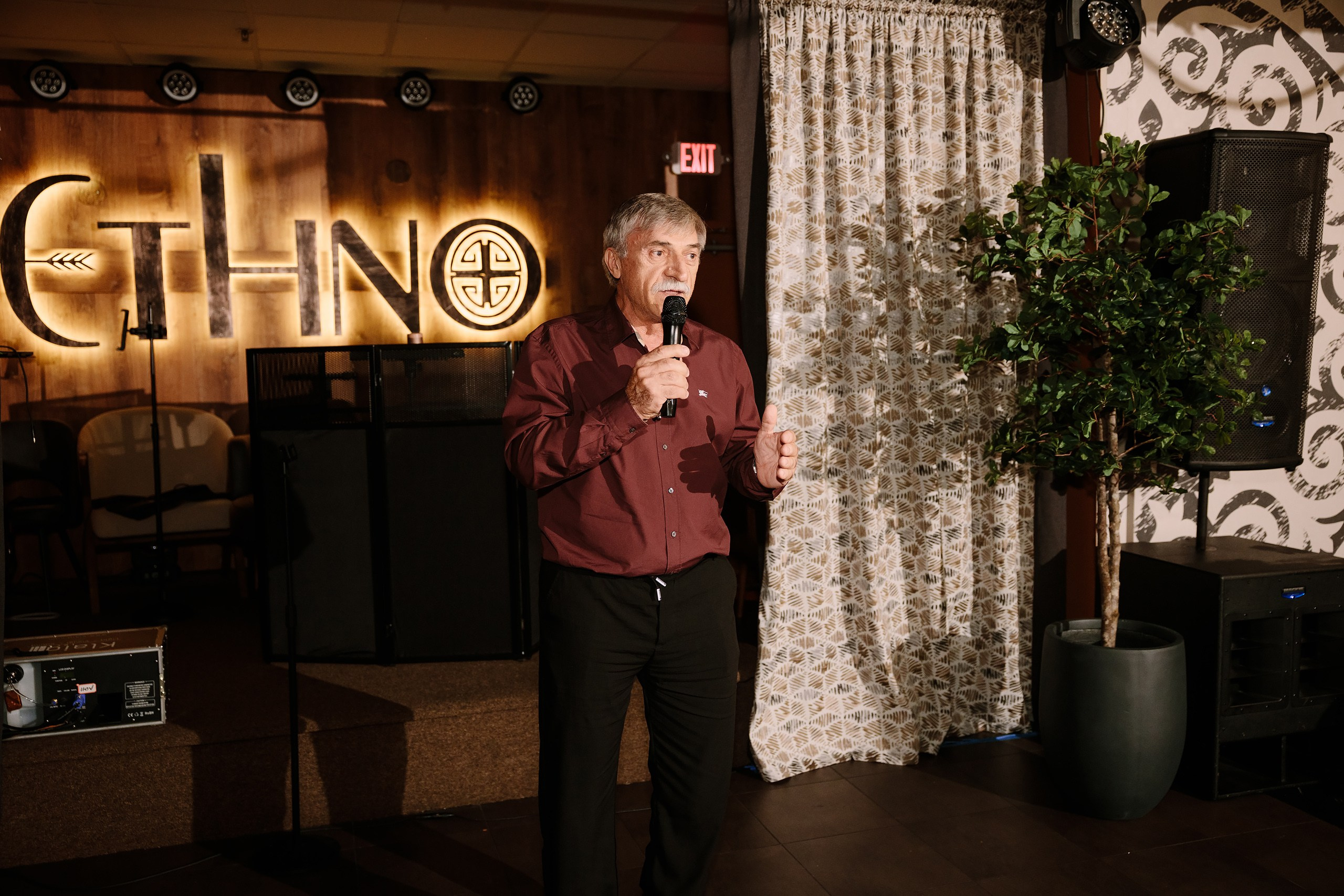 06.10.2024 Wedding Party. Wedding family event photographer in Chicago Nick Yushevich