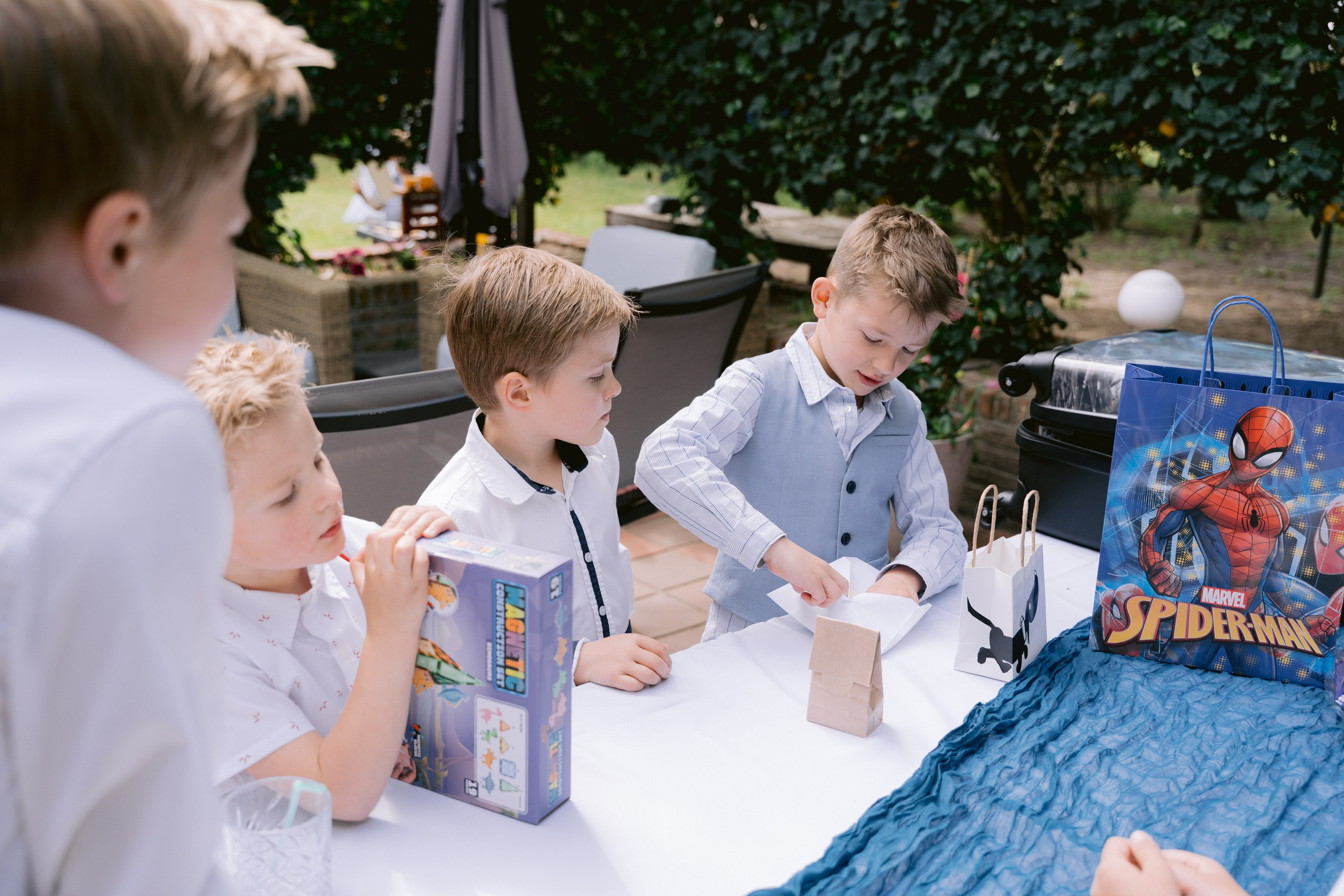 Mijn Eerste Communie. Little Birdie – Jouw familie- en huwelijksfotograaf in België en daarbuiten