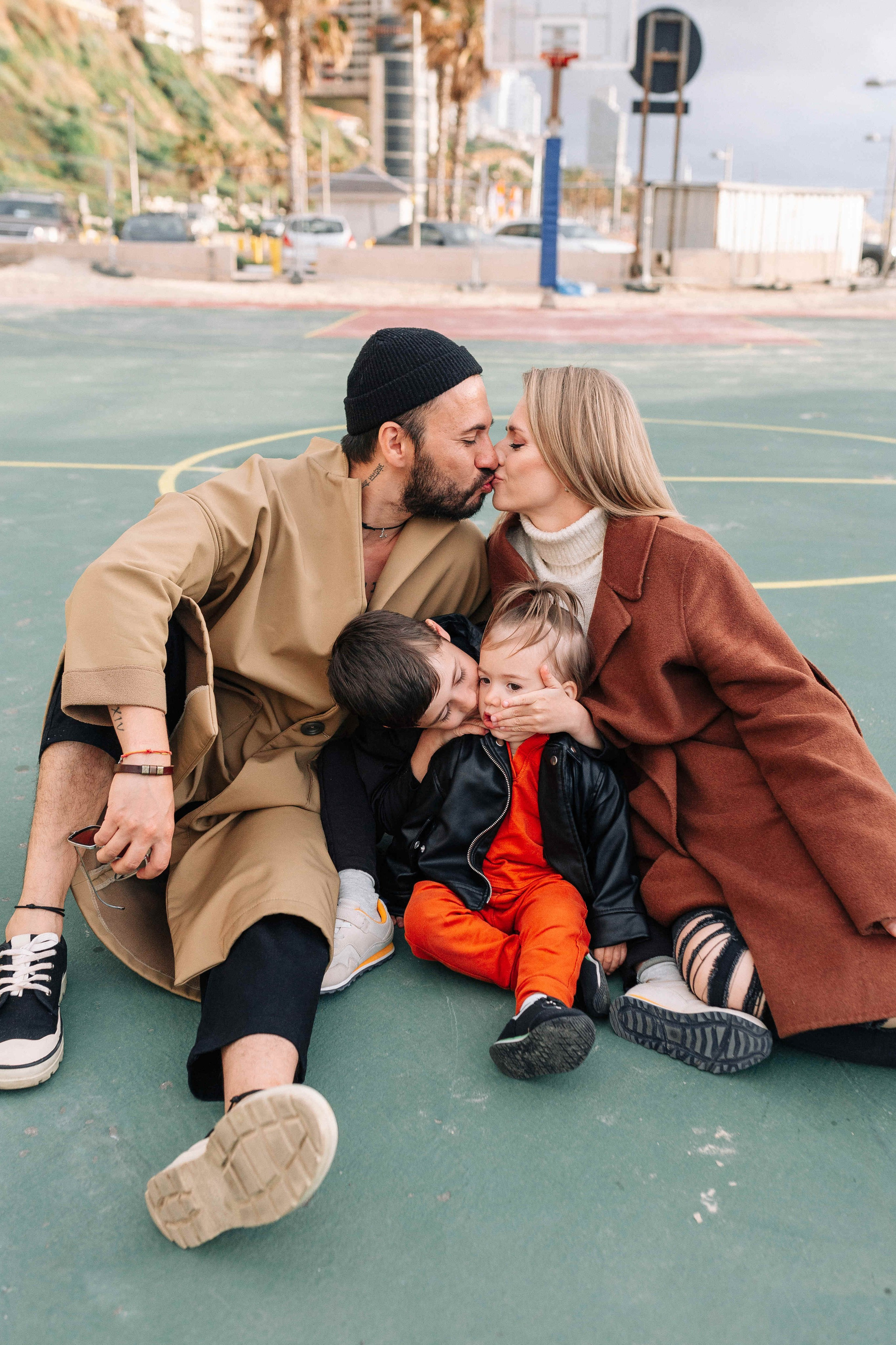 WINTER PHOTOSESSION AT THE SEA. Https://shi-photo.com/