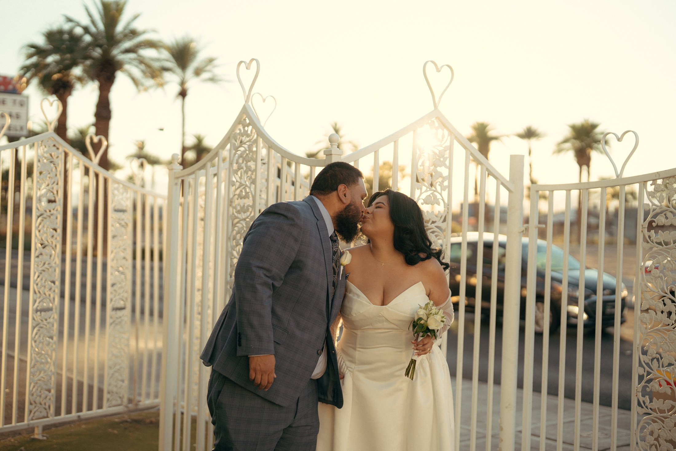 Miriam&Tino. Wedding & elopement photographer Viktoriya Kravtsov. Las Vegas