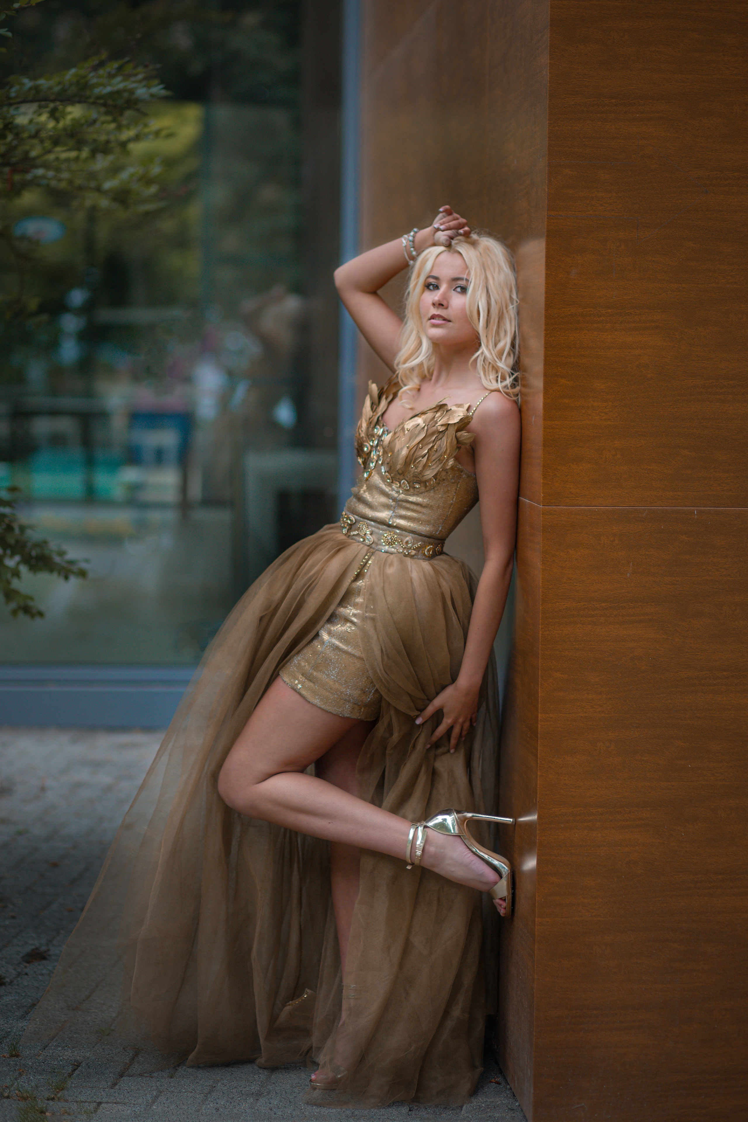 Абитуриентски снимки. Фотограф Бургас. Фотосесии в студио и на открито, портрети, заснемане