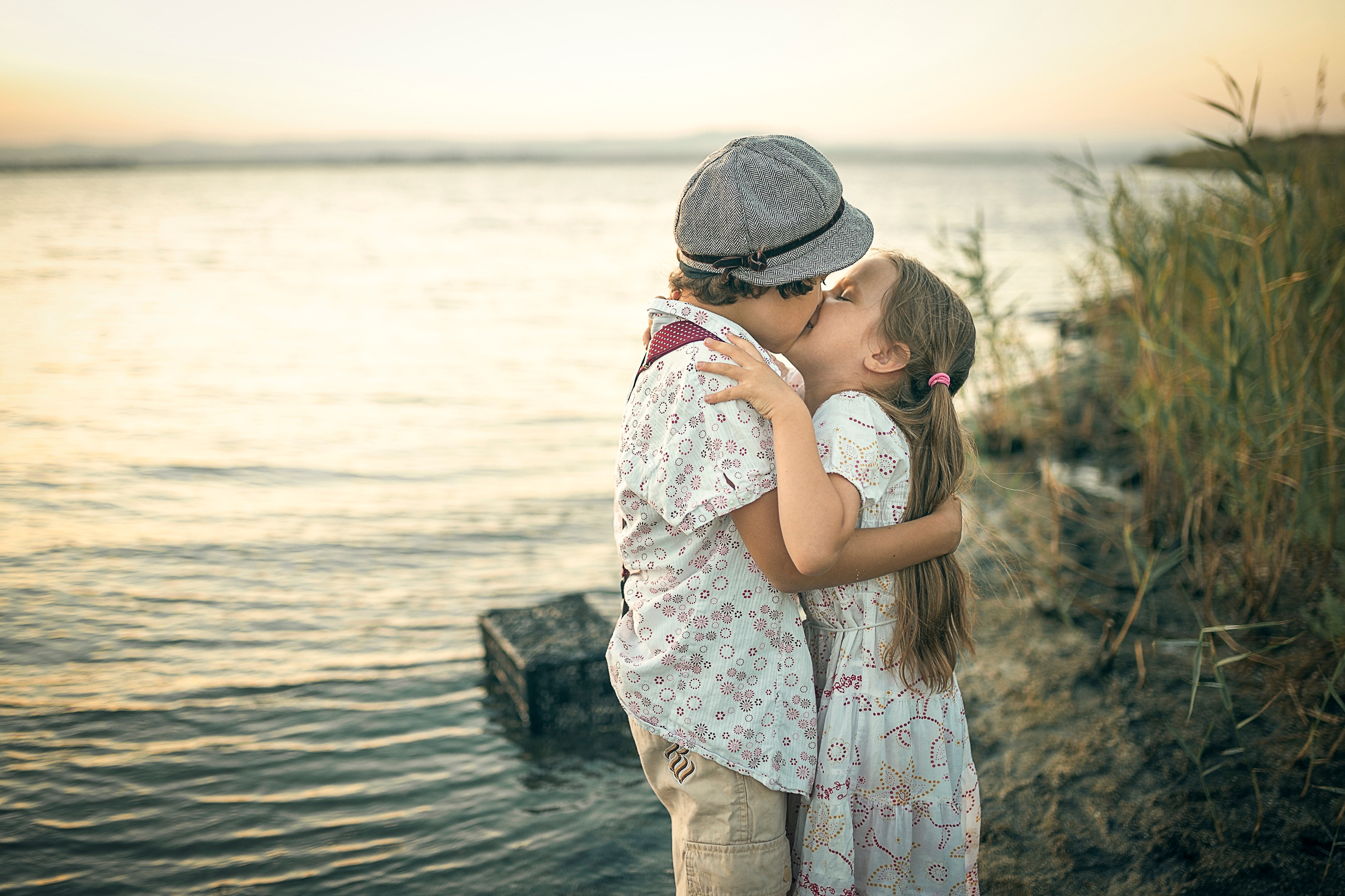 Детски тематични фотосесии. Фотограф Бургас. Фотосесии в студио и на открито, портрети, заснемане