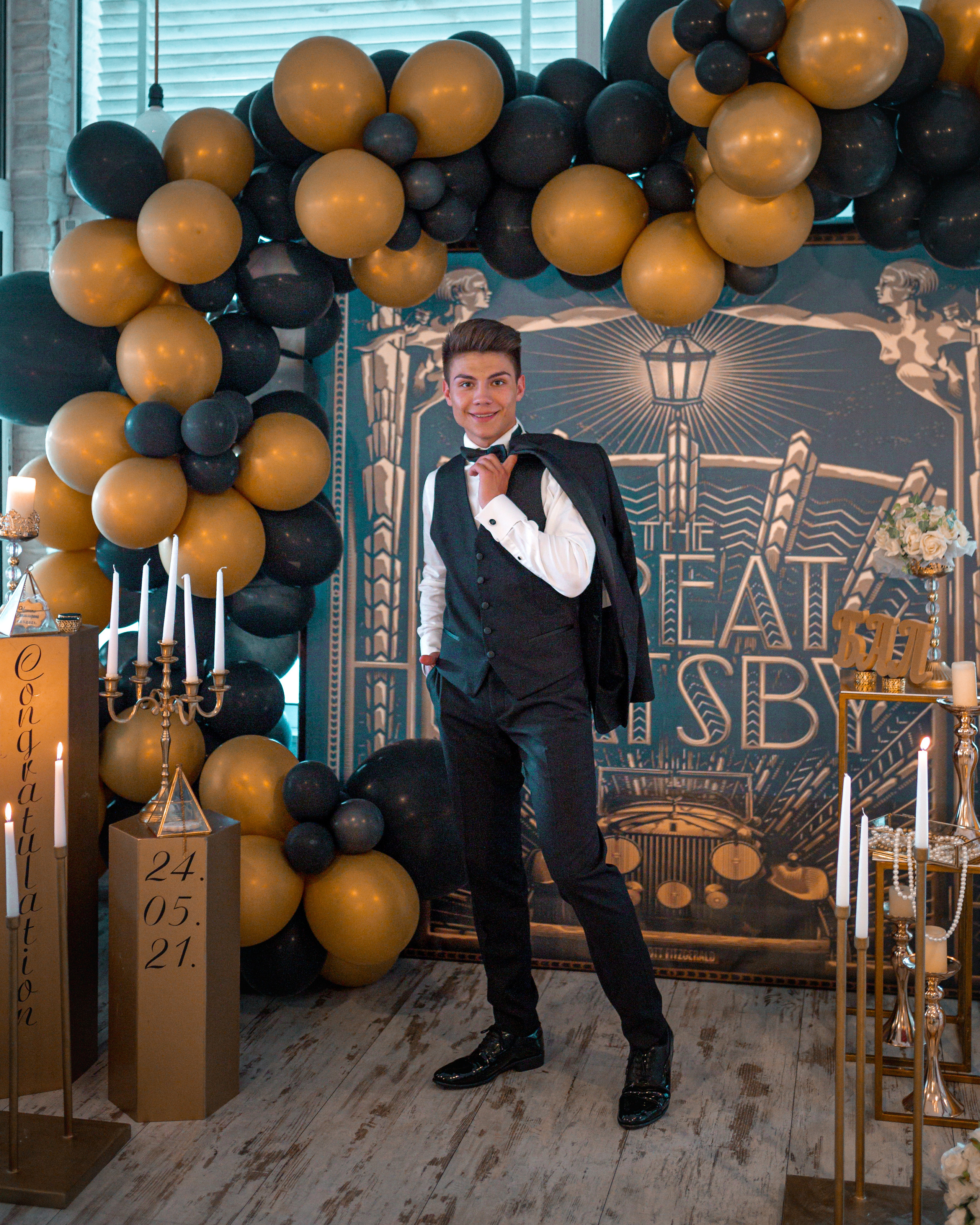 Абитуриентски снимки. Фотограф Бургас. Фотосесии в студио и на открито, портрети, заснемане