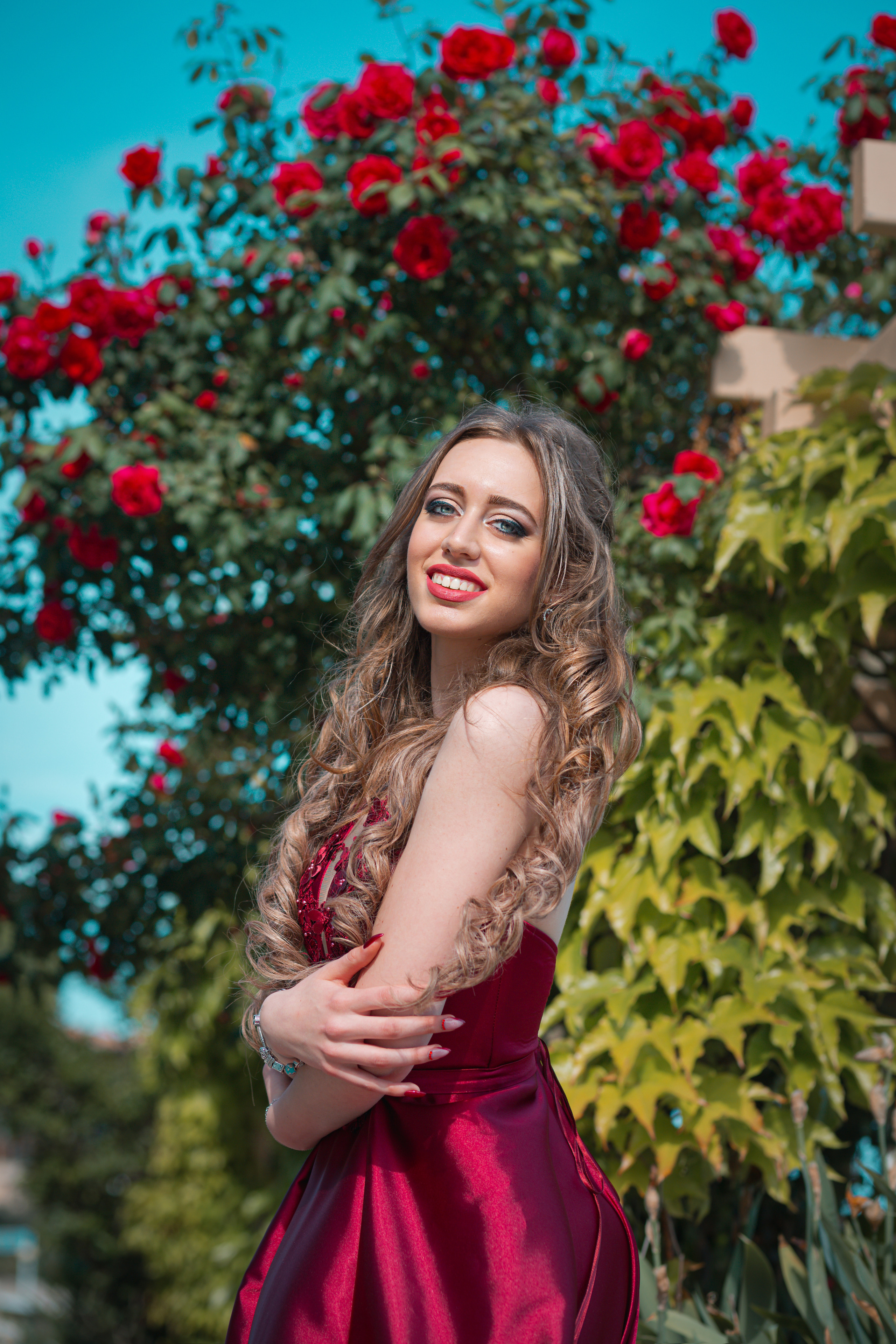 Абитуриентски снимки. Фотограф Бургас. Фотосесии в студио и на открито, портрети, заснемане