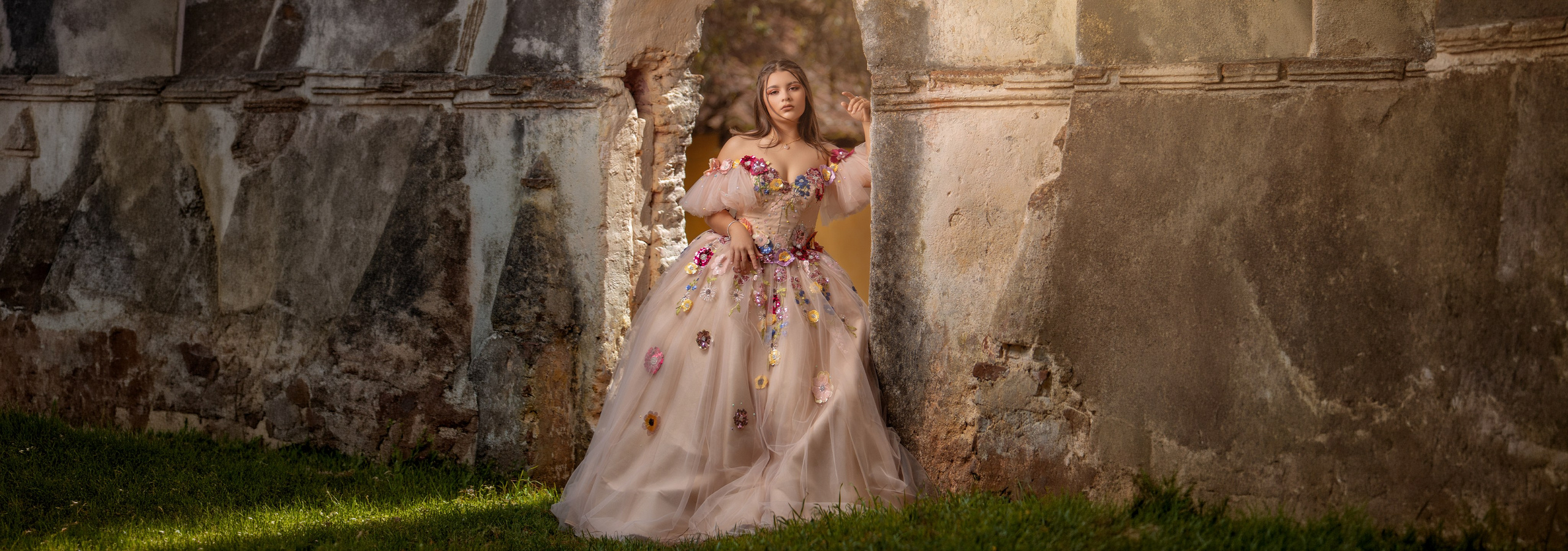 Fotógrafo de XV y BODAS en Tuxtla Gutiérrez y Villahermosa | ROGER CORZO | 360 PRODUCCIONES