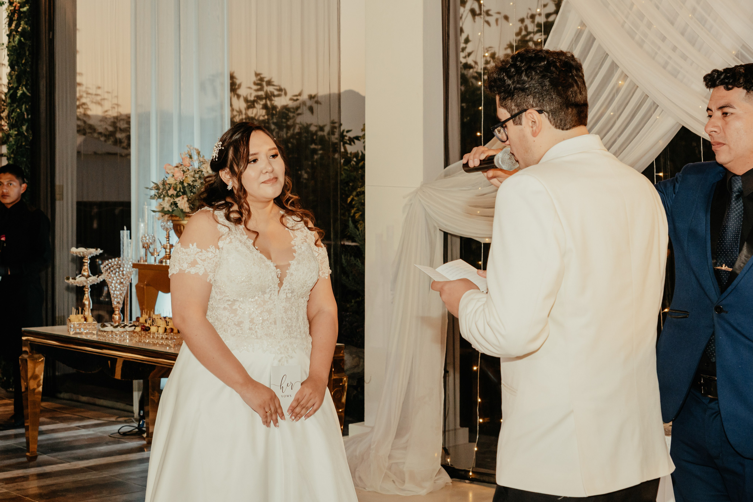 VANIA + LUIS BODA CIVIL. Studio KVTA | Fotografía y Video de Bodas en Arequipa