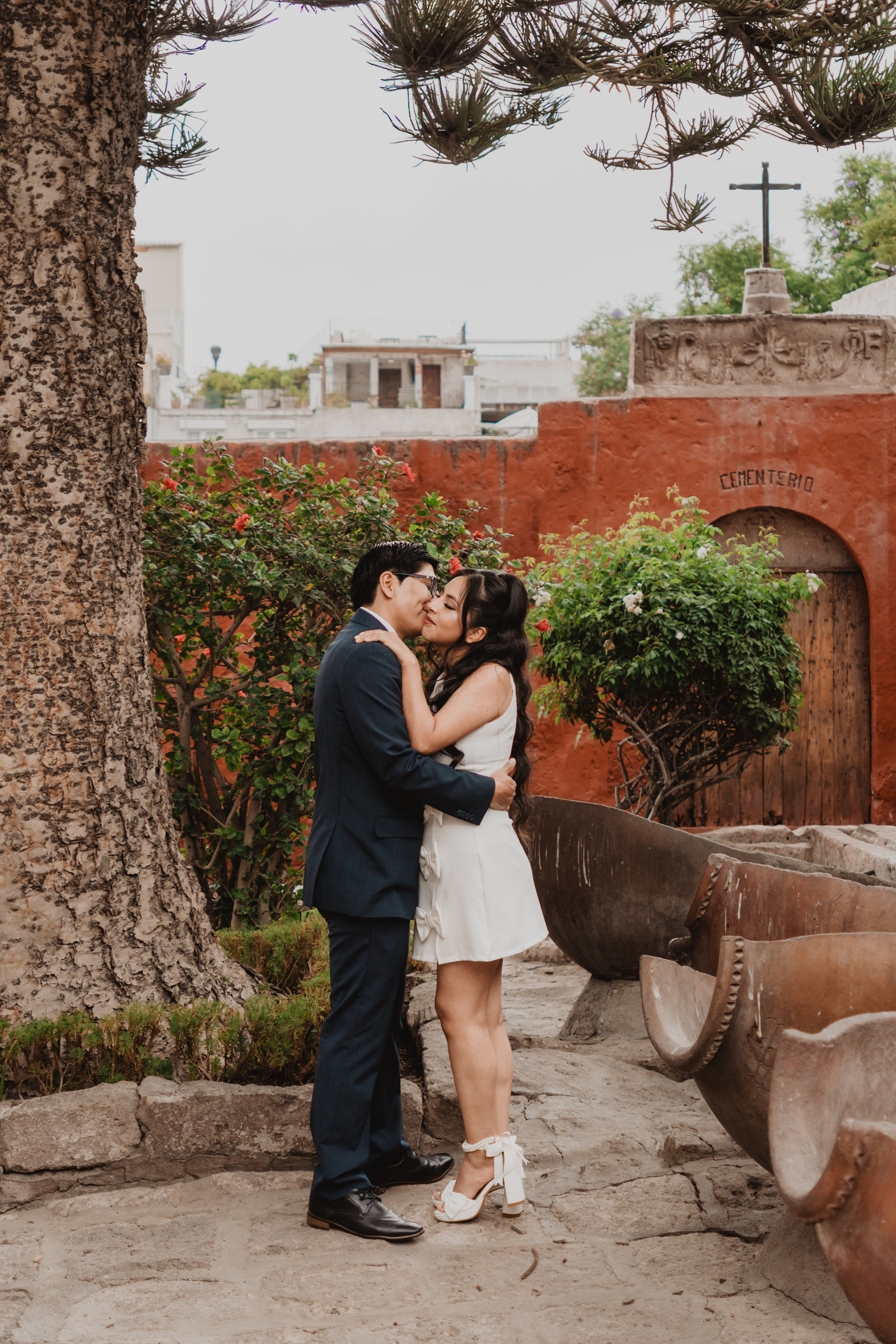 FERNANDO + MARIBEL | BODA RELIGIOSA. Studio KVTA | Fotografía y Video de Bodas en Arequipa