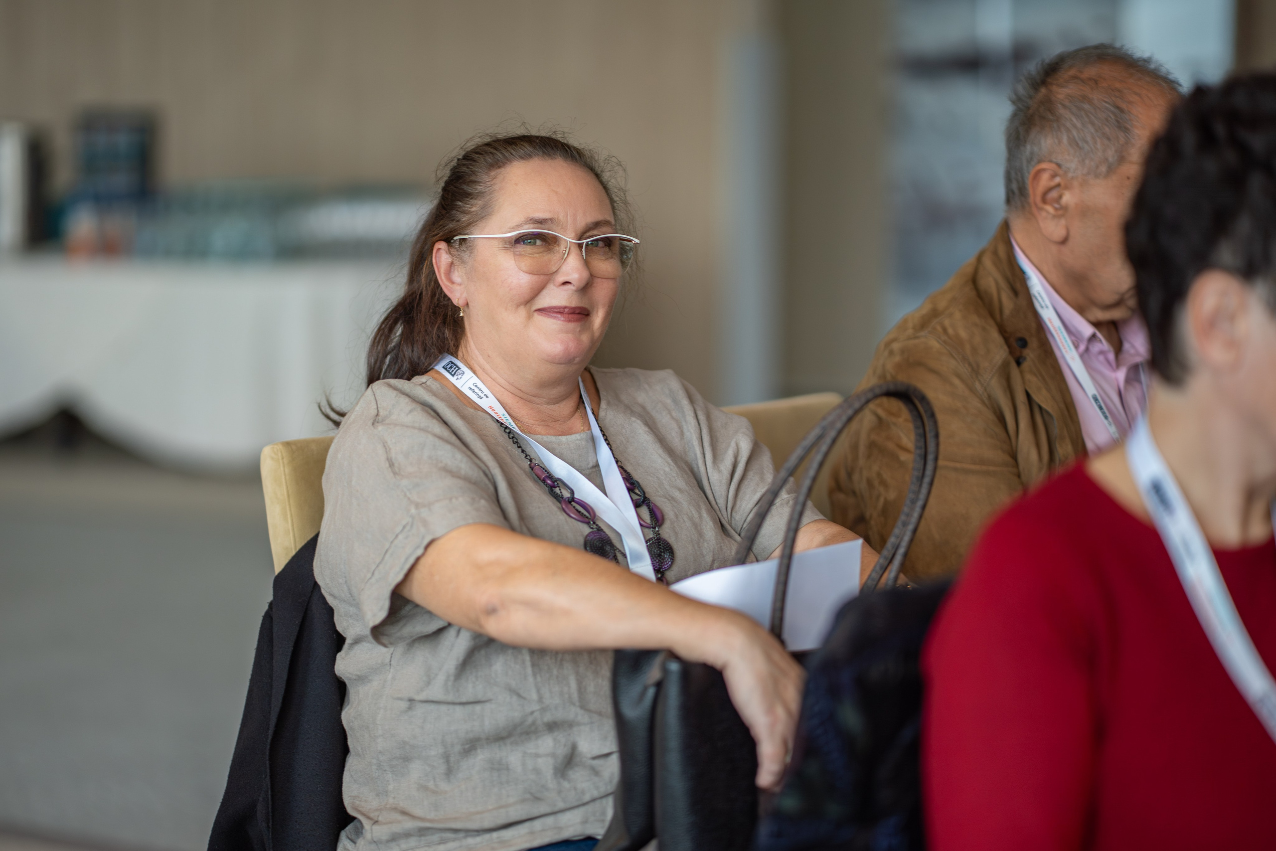 Simpozion OCH “Importanta abordarii multidisciplinare in tratarea pacientului cu comorbiditati”. Adelinne