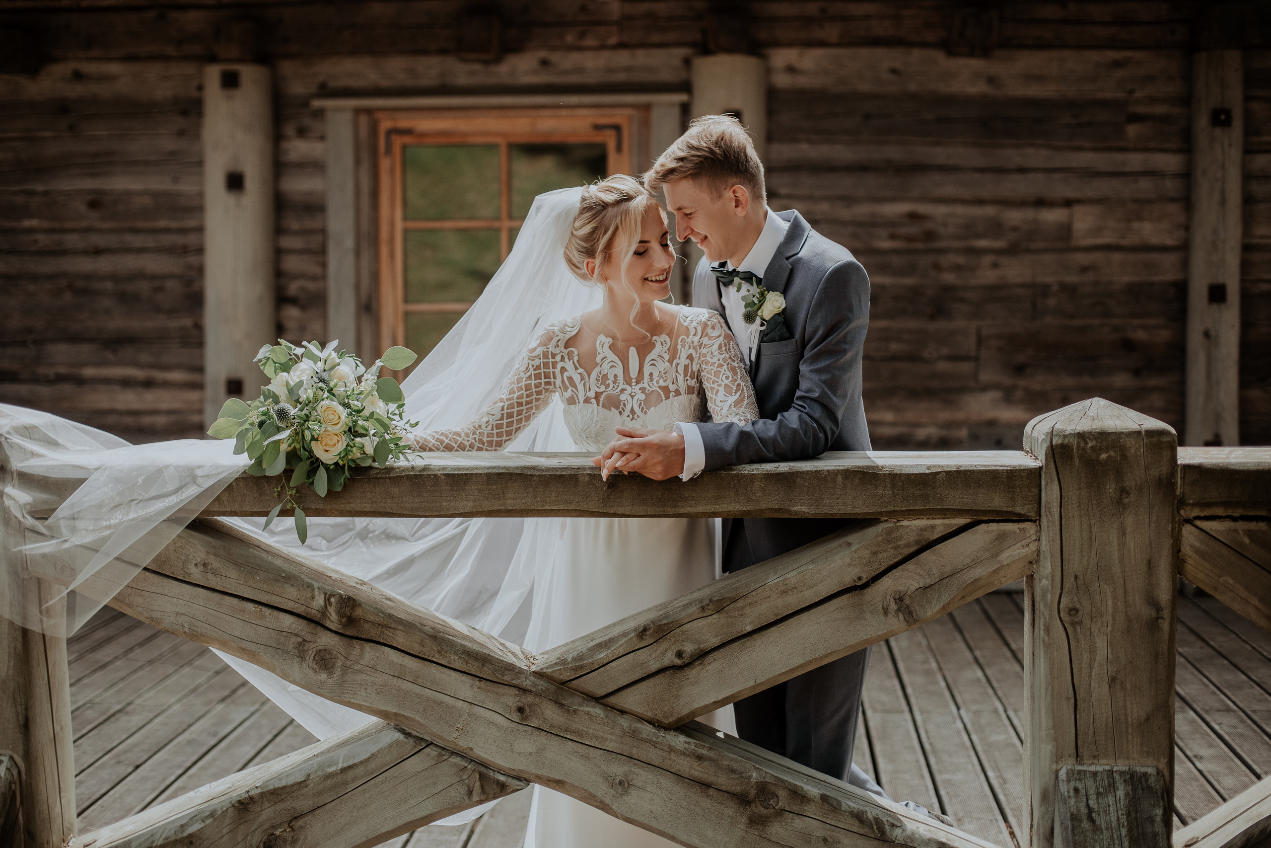 Kāzu fotosesijas Latgalē. Populārākā kāzu, bērnu un ģimeņu fotogrāfe Latgalē Veronika Lokotko