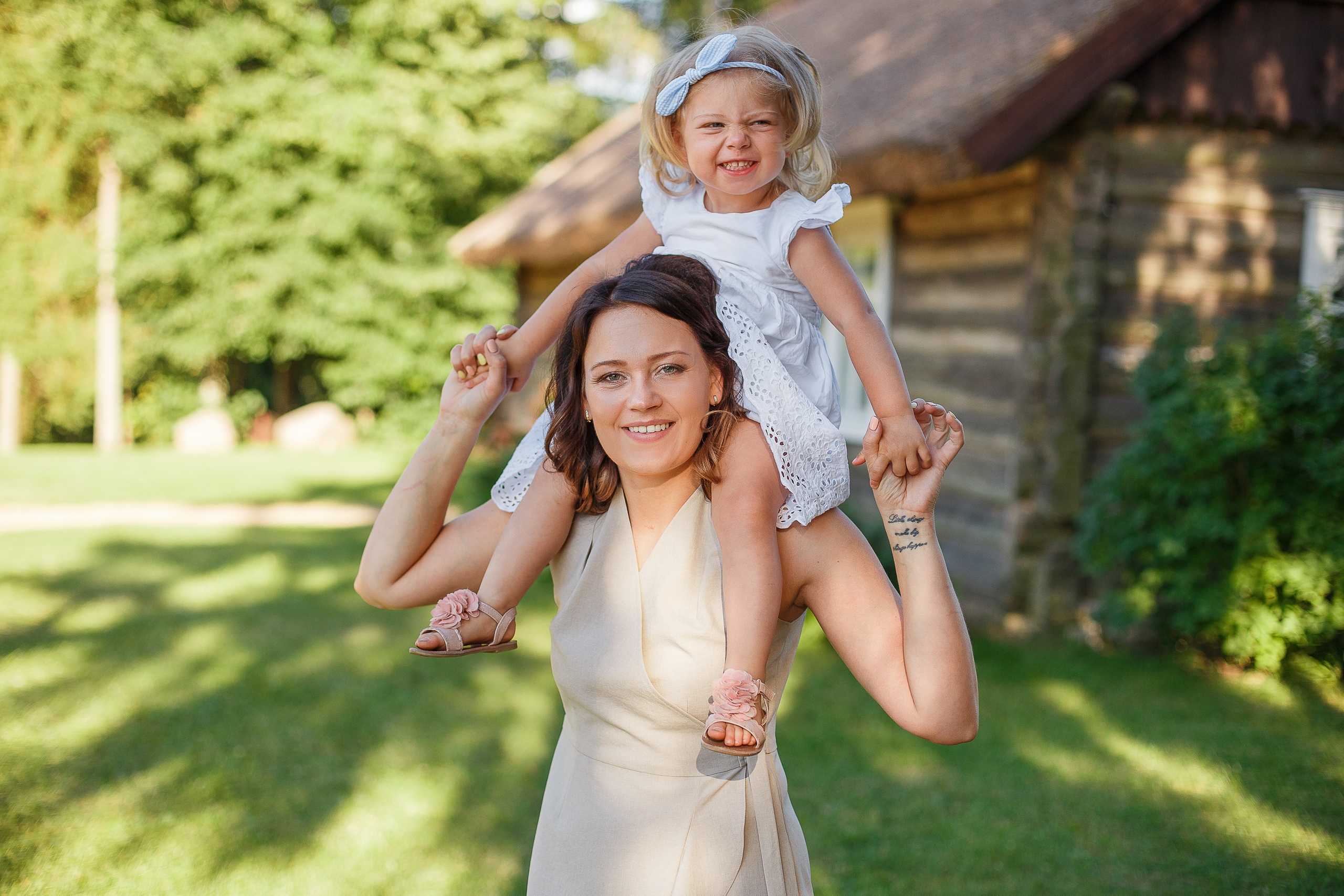 Ģimenes. Populārākā kāzu, bērnu un ģimeņu fotogrāfe Latgalē Veronika Lokotko