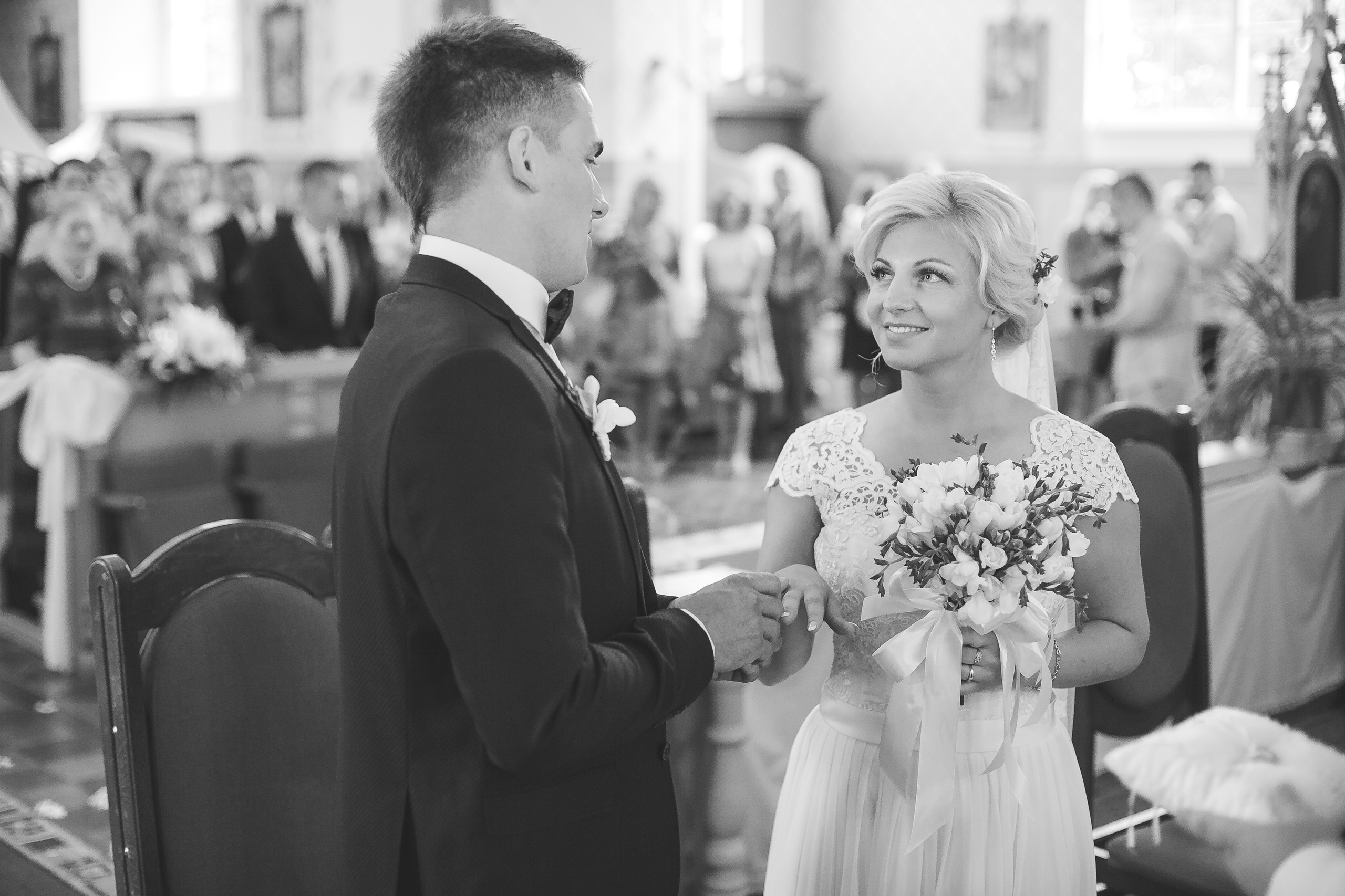 Kāzu fotosesijas Latgalē. Populārākā kāzu, bērnu un ģimeņu fotogrāfe Latgalē Veronika Lokotko