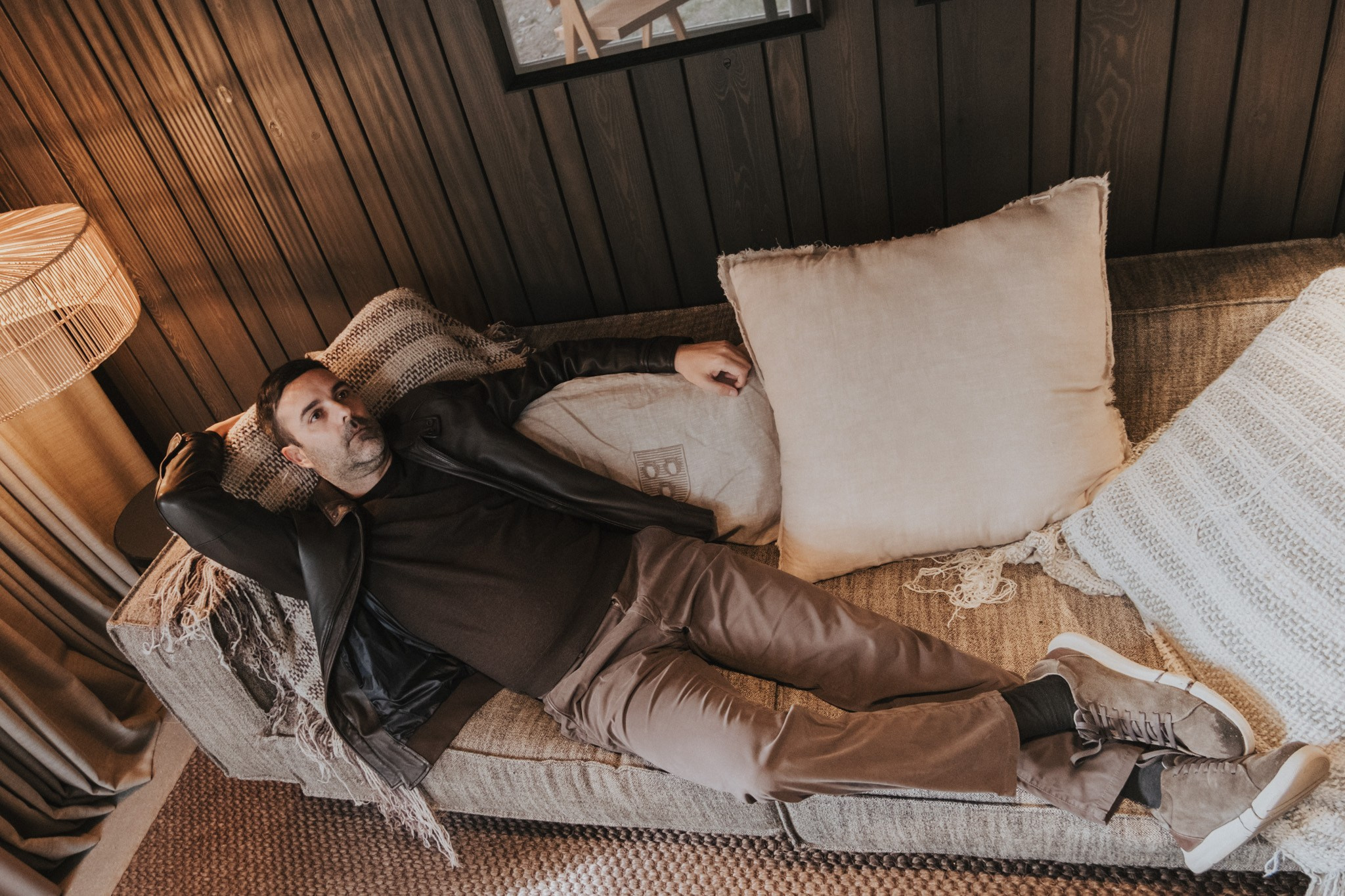 Sesión familiar en el bosque. Fotografía profesional en Calafell - Elena Medvedeva