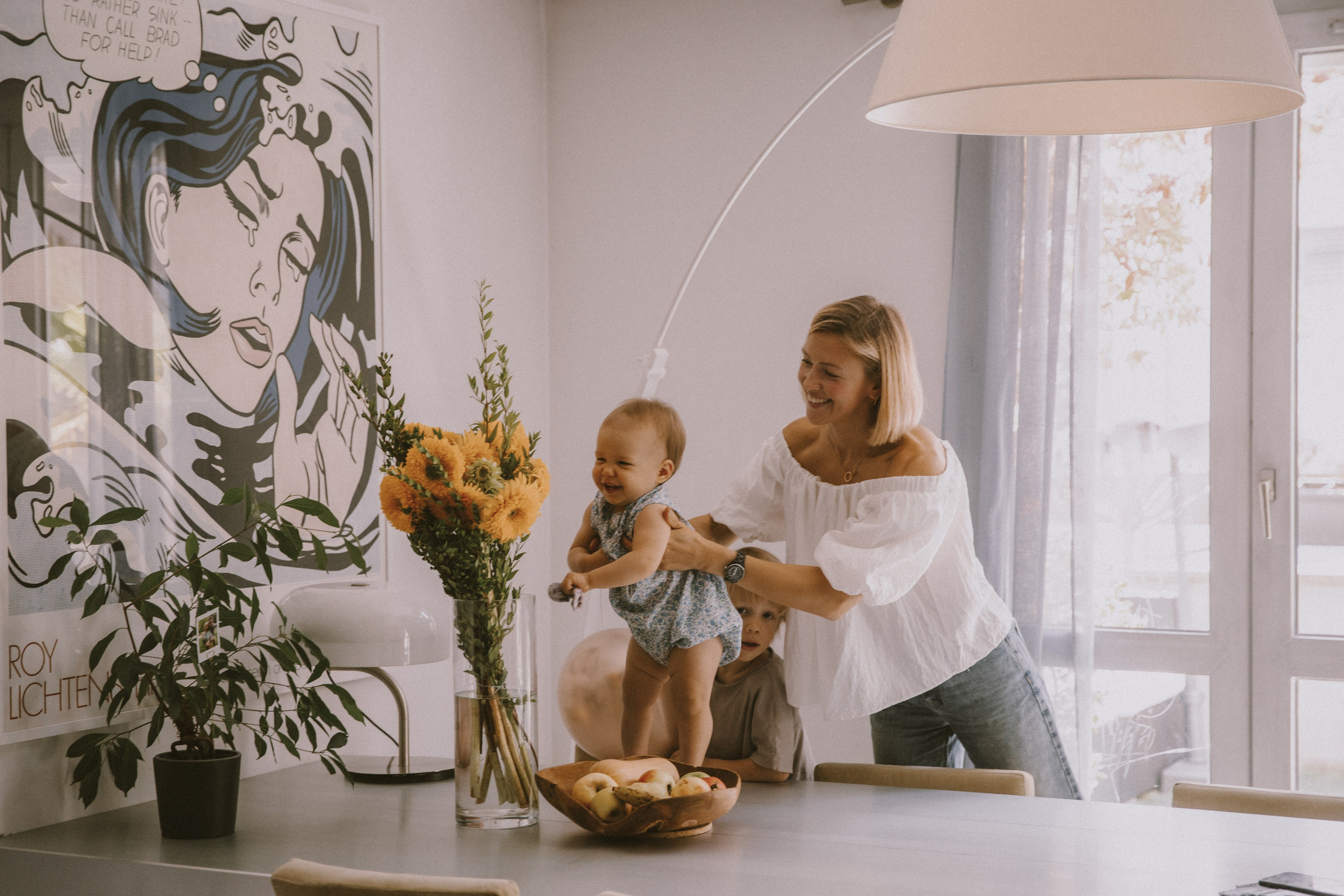 Family At Home Photoshoot in Paris | Natural Lifestyle Photography. Paris Wedding Photographer