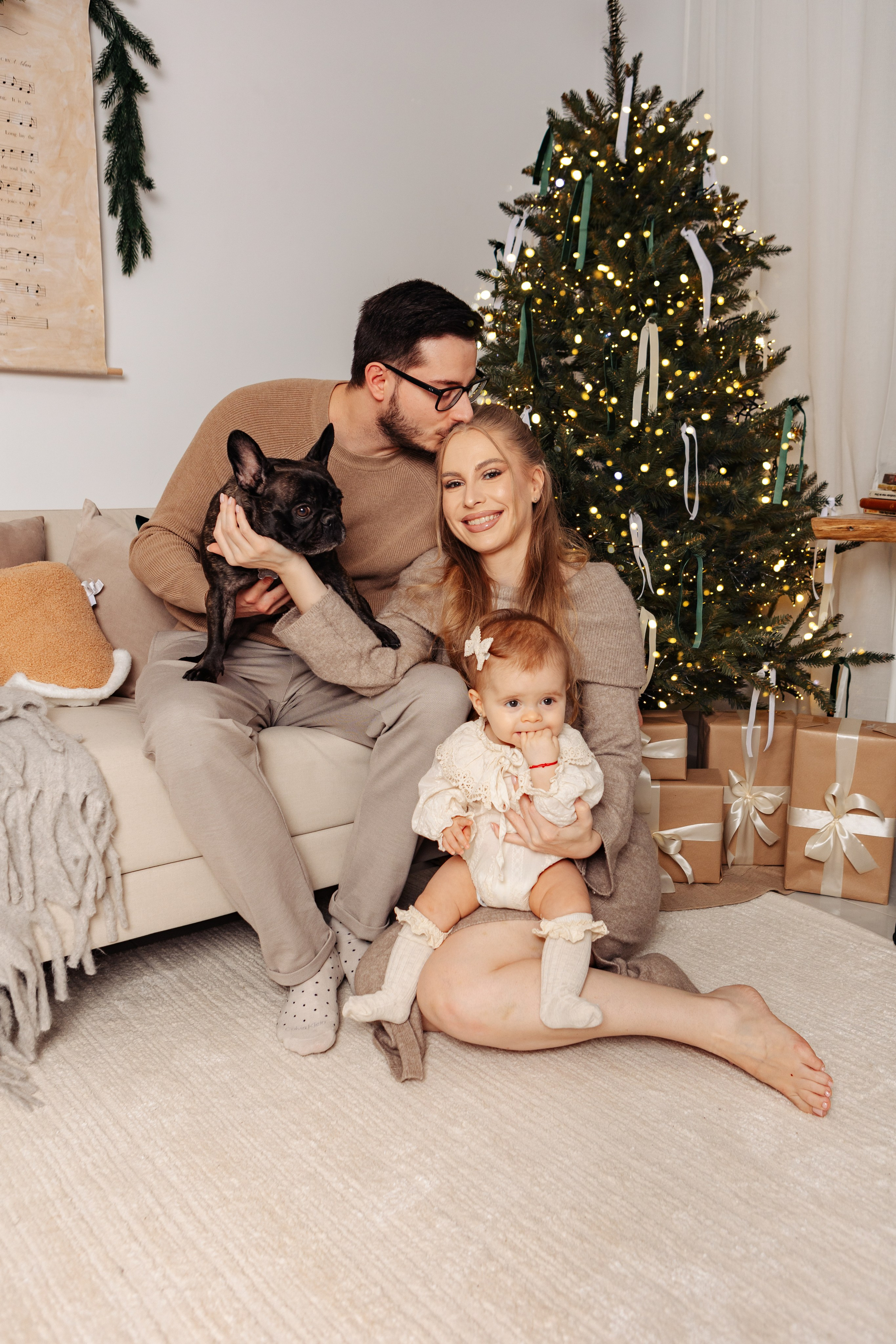 Familia Valeanu. Cristina Andronache fotograf Brașov fotograf de familie fotograf de nunta Brașov