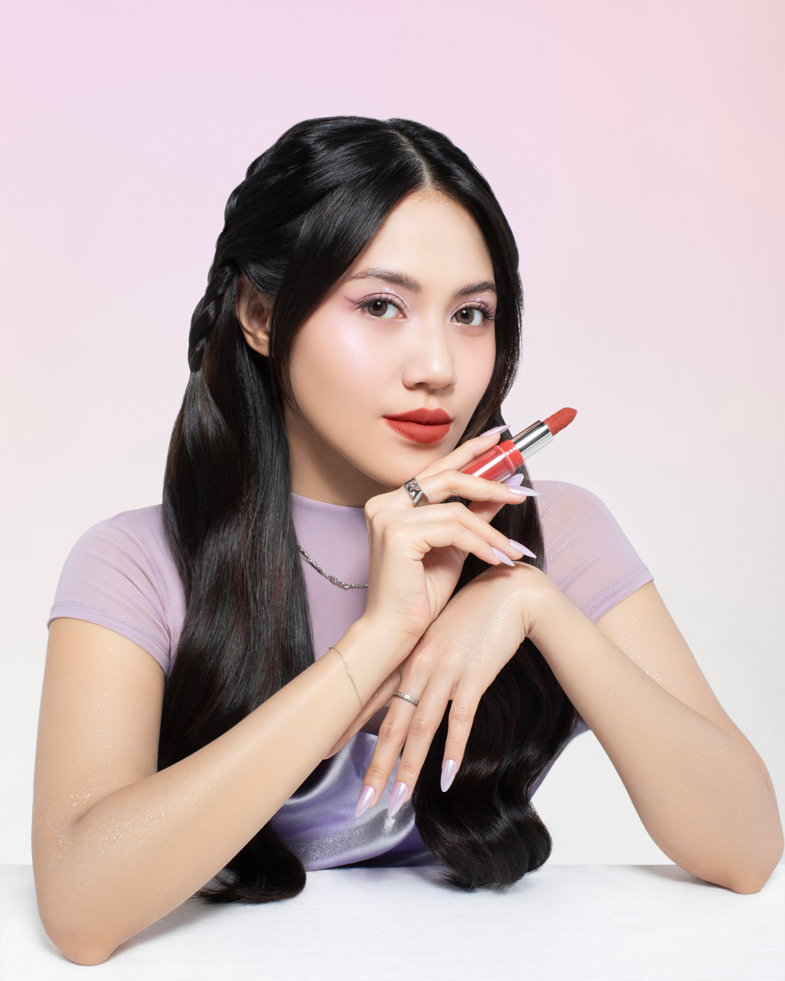 For Azarine Cosmetics. Production: @ met__studio | Retouch @retouch.jngmariia