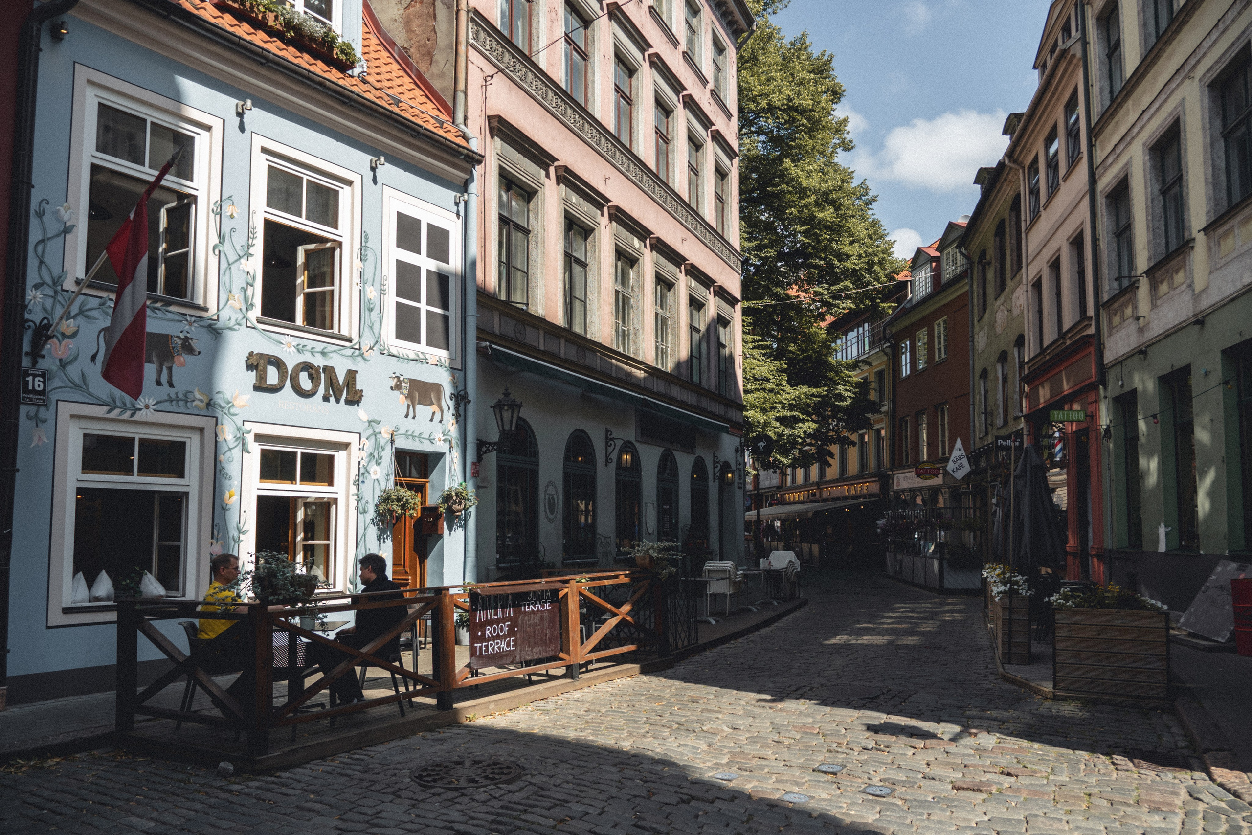 Voyage à Riga. Photographe sur Cote d’Azur. Portraits de familles, couples, enfants, événements