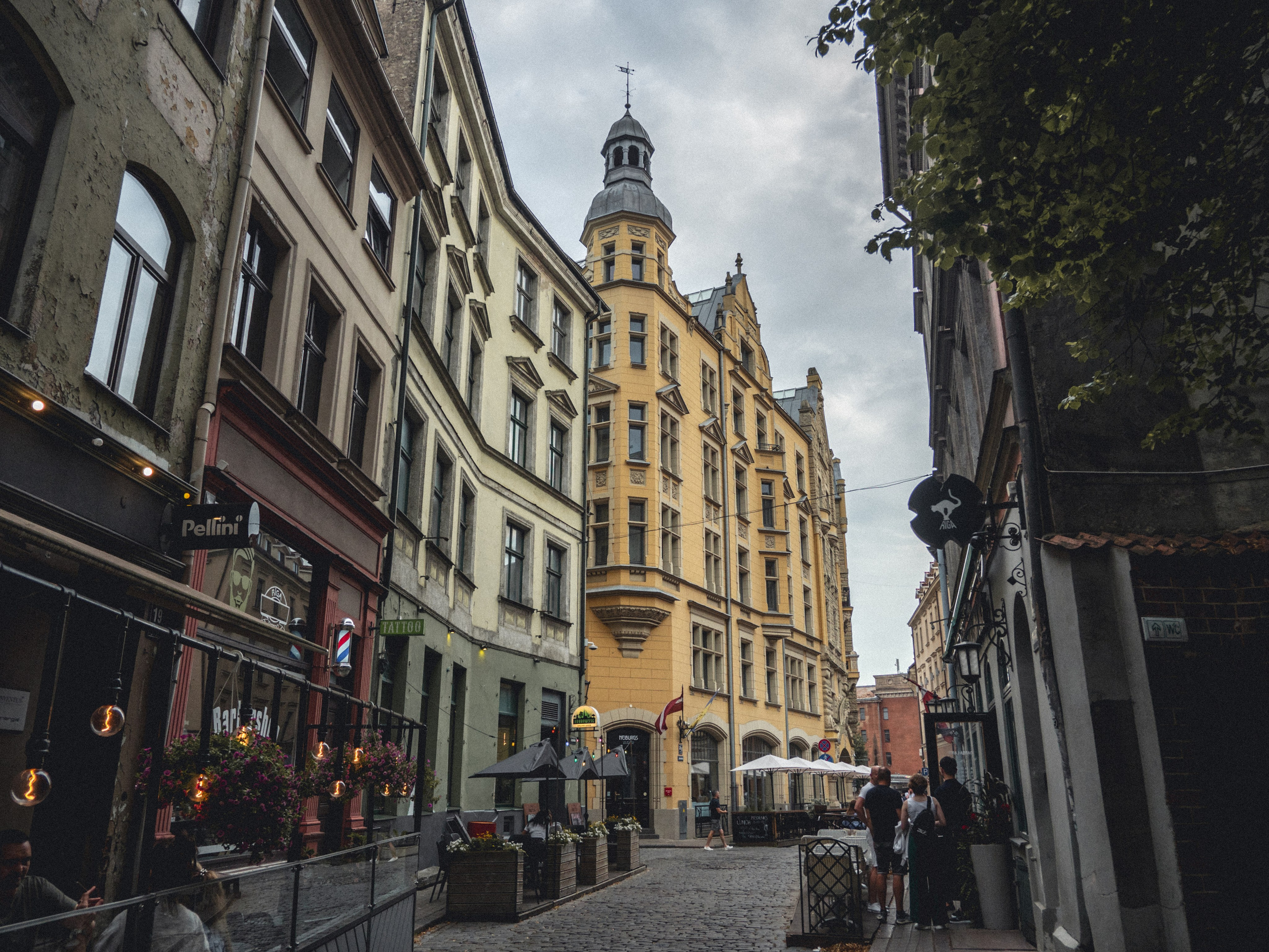 Voyage à Riga. Photographe sur Cote d’Azur. Portraits de familles, couples, enfants, événements