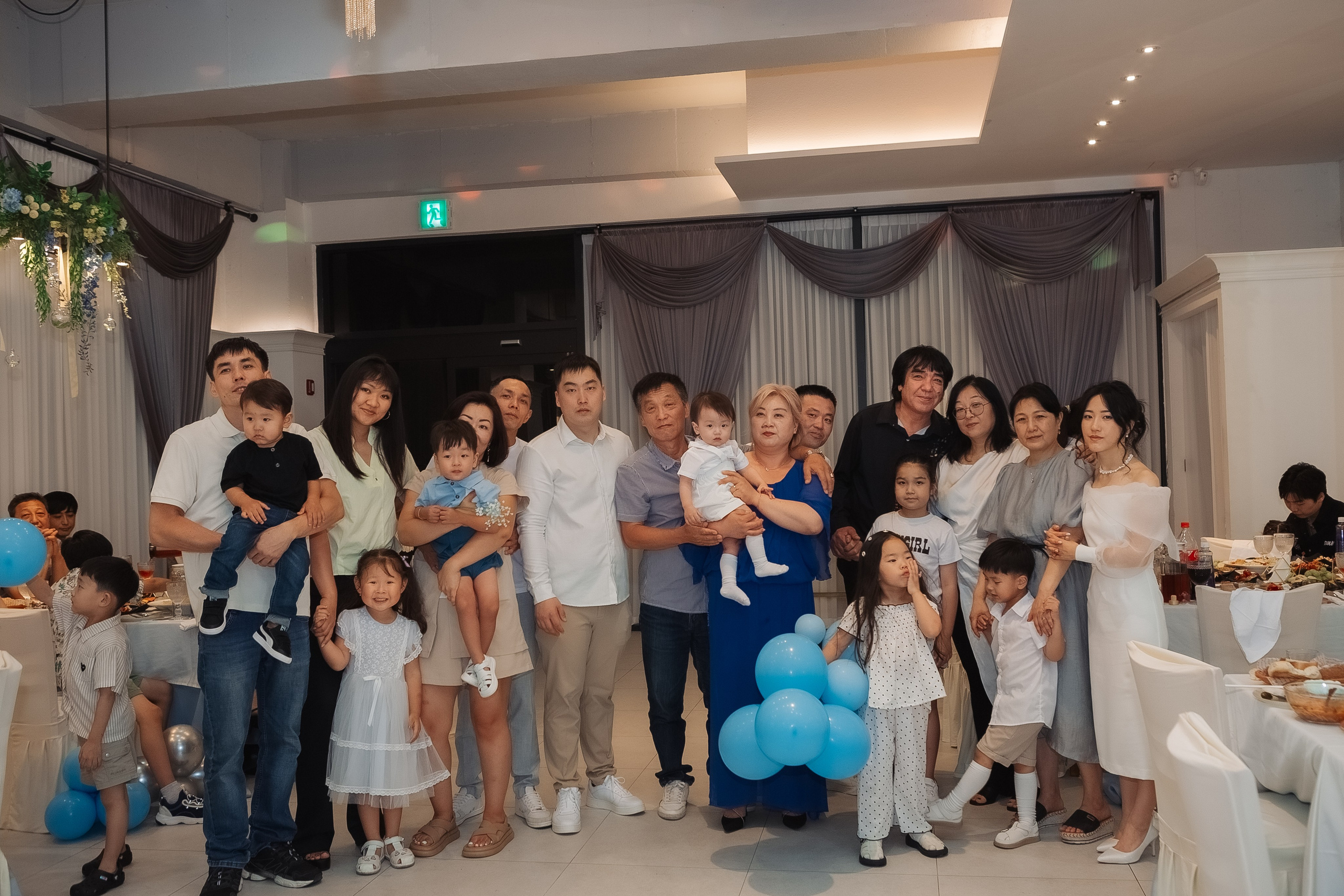 Тео дома и в ресторане. Фотограф беременности, ньюборн и годовасиков в Корее Жанна Хан