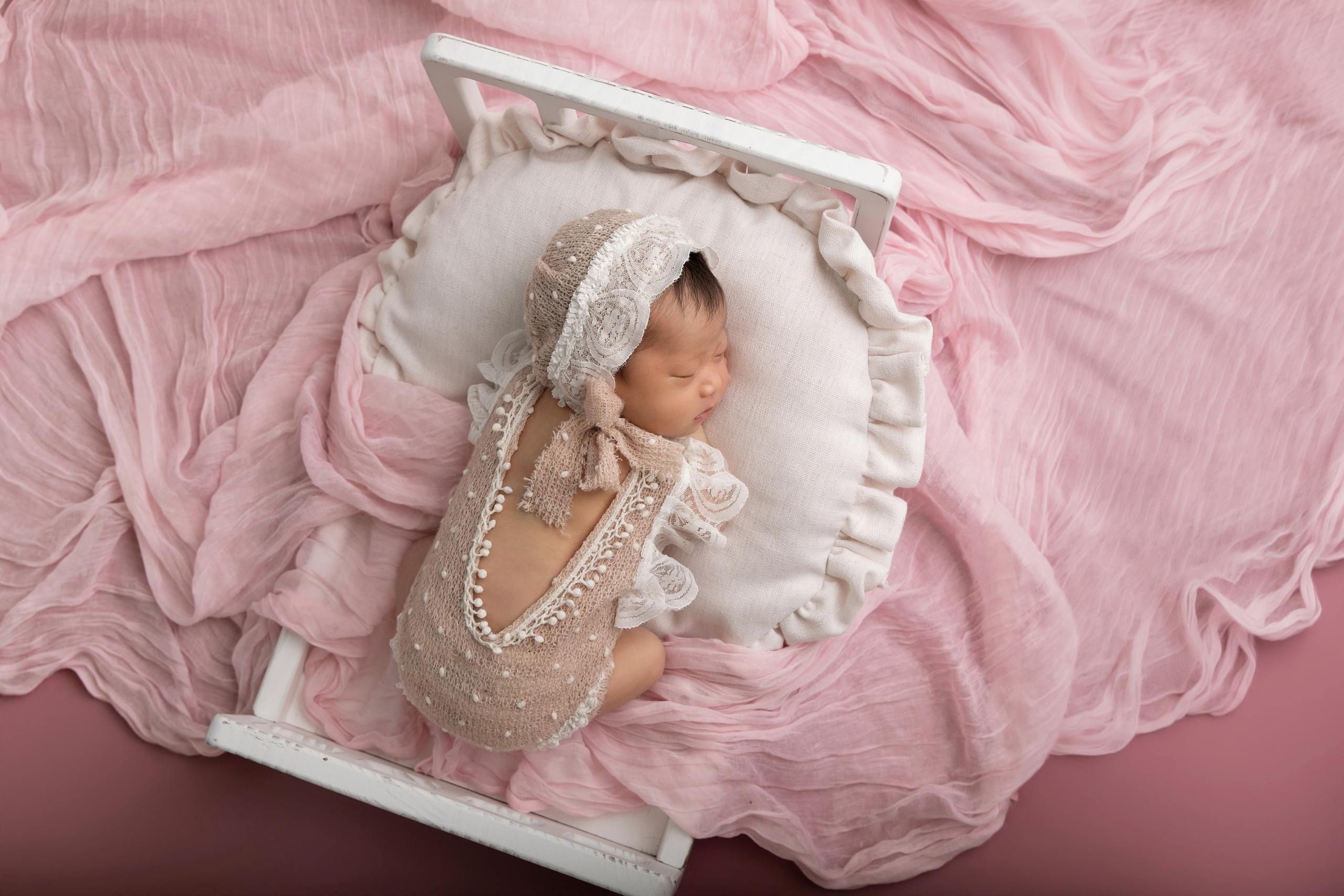 Newborn Classic. Family photographer in Bay Area, California
