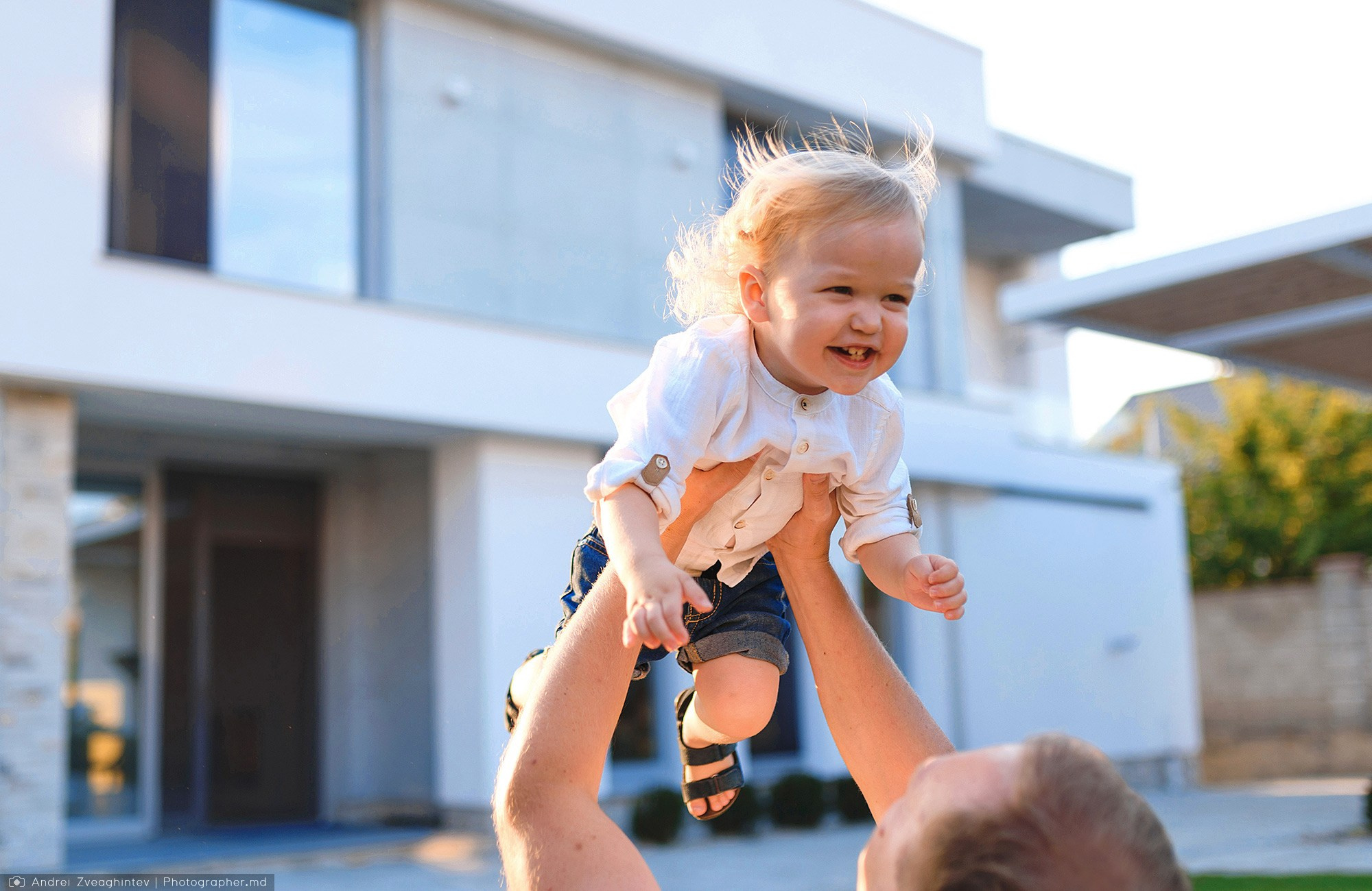 Outdoor family photography in Moldova — photographer Andrei Zveaghintev. Wedding and family photographer in Moldova, Chisinau— Andrei Zveaghintev