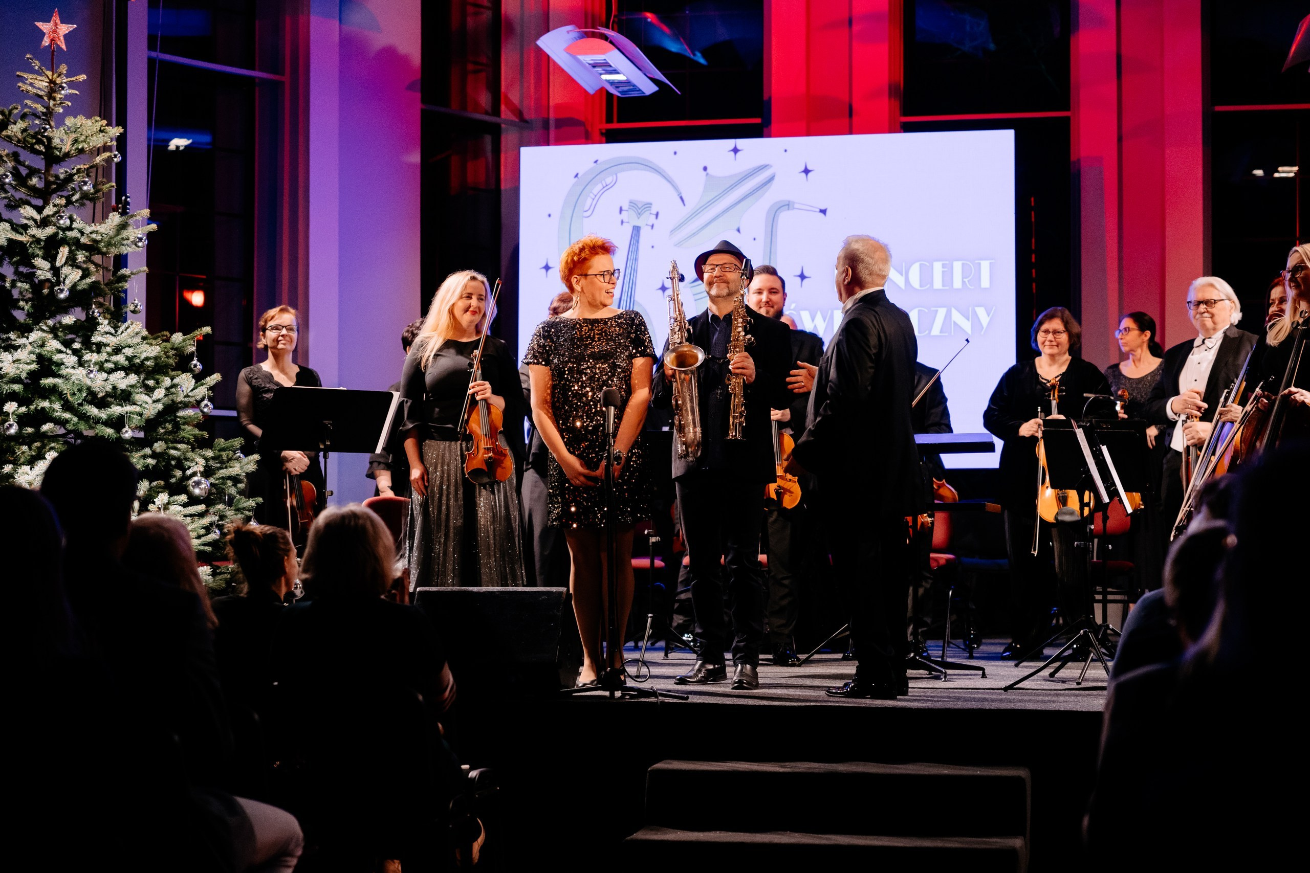 Opera Leśna. Fotograf Ślubny Warszawa - Sesje Biznesowe Rodzinne Eventy