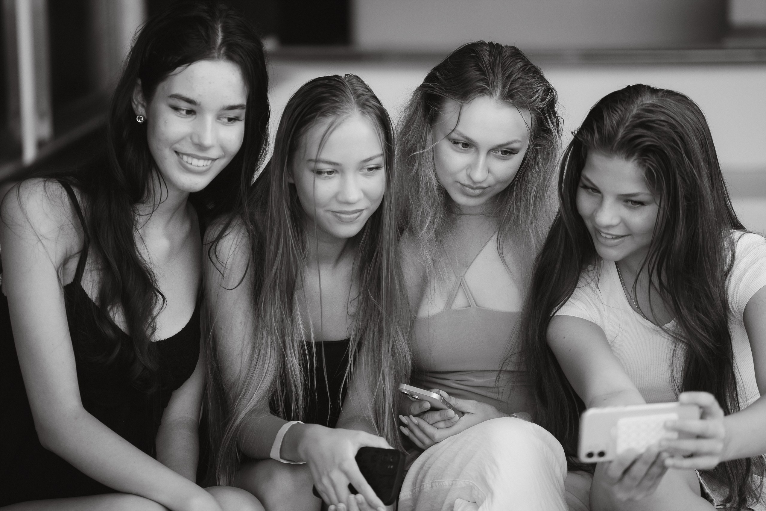 Preparación del backstage de una marca en un desfile de moda en Torrevieja — Fotógrafo de backstage Andrey Lukovnikov