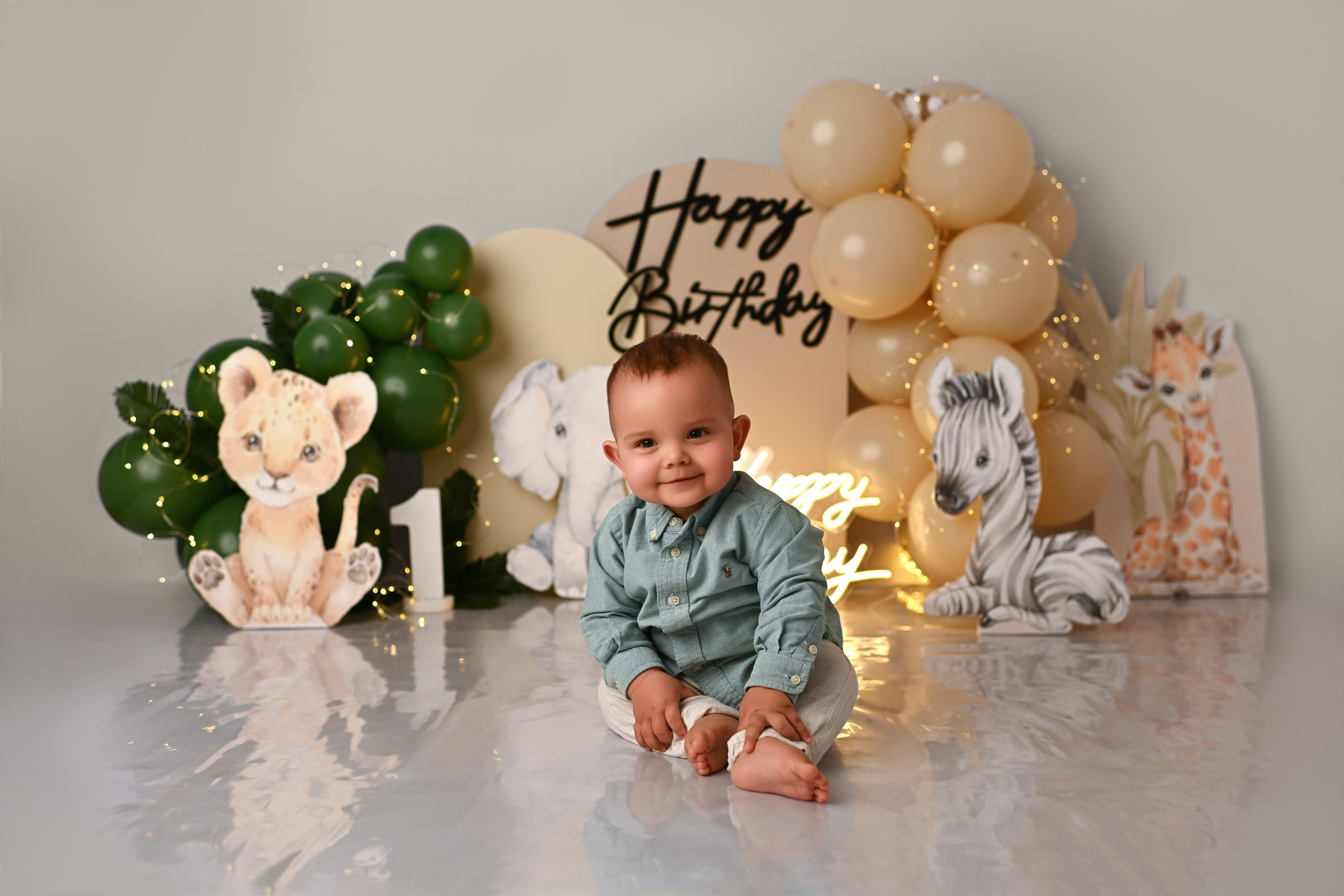 Cake Smash Fotoshooting zum ersten, zweiten Geburtstag. Neugeborene, Baby Fotografin in Düren (NRW) - Vitalina Unruh