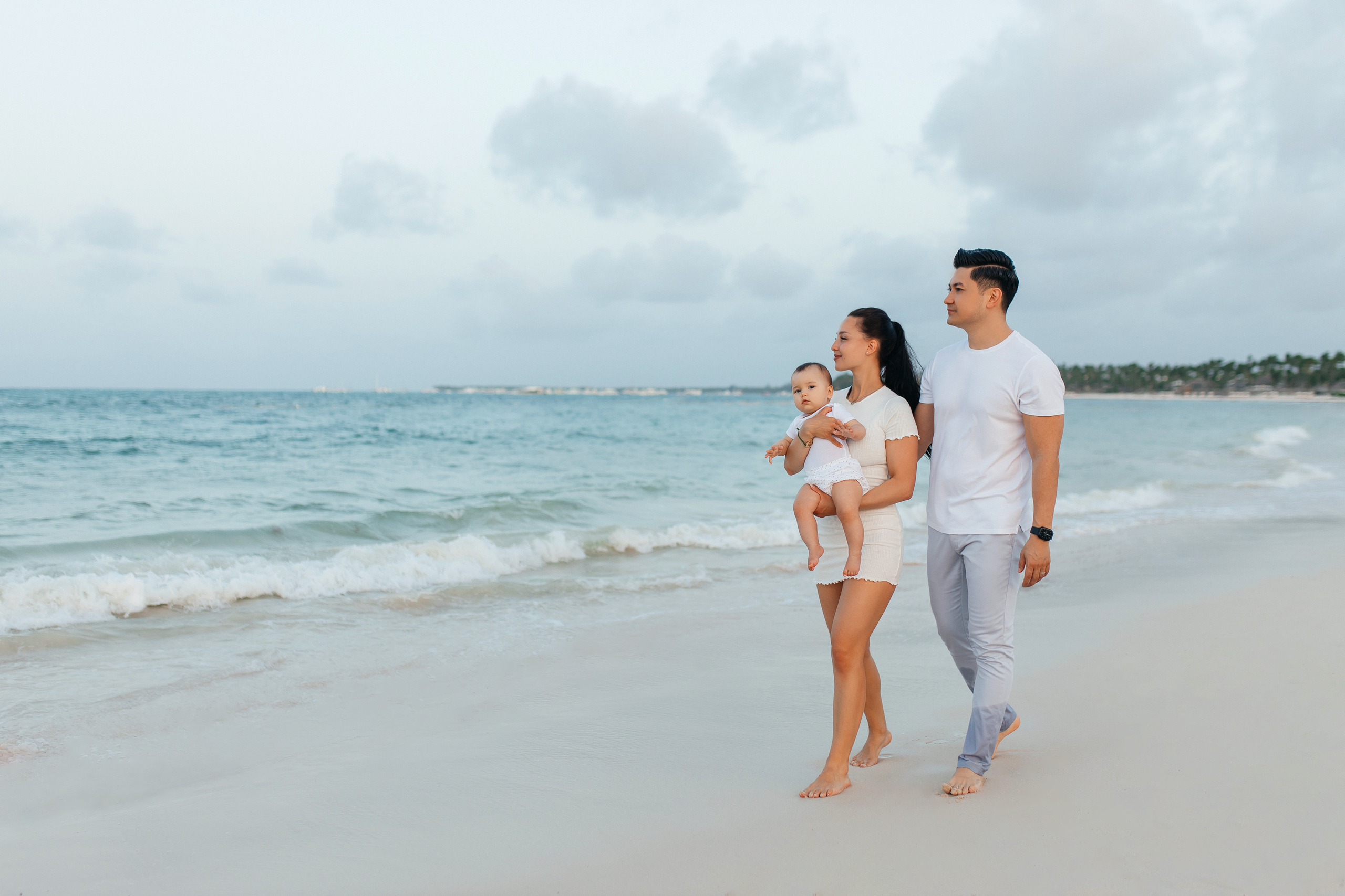 Family Sunset. Photographer in Punta Cana Anni Robles