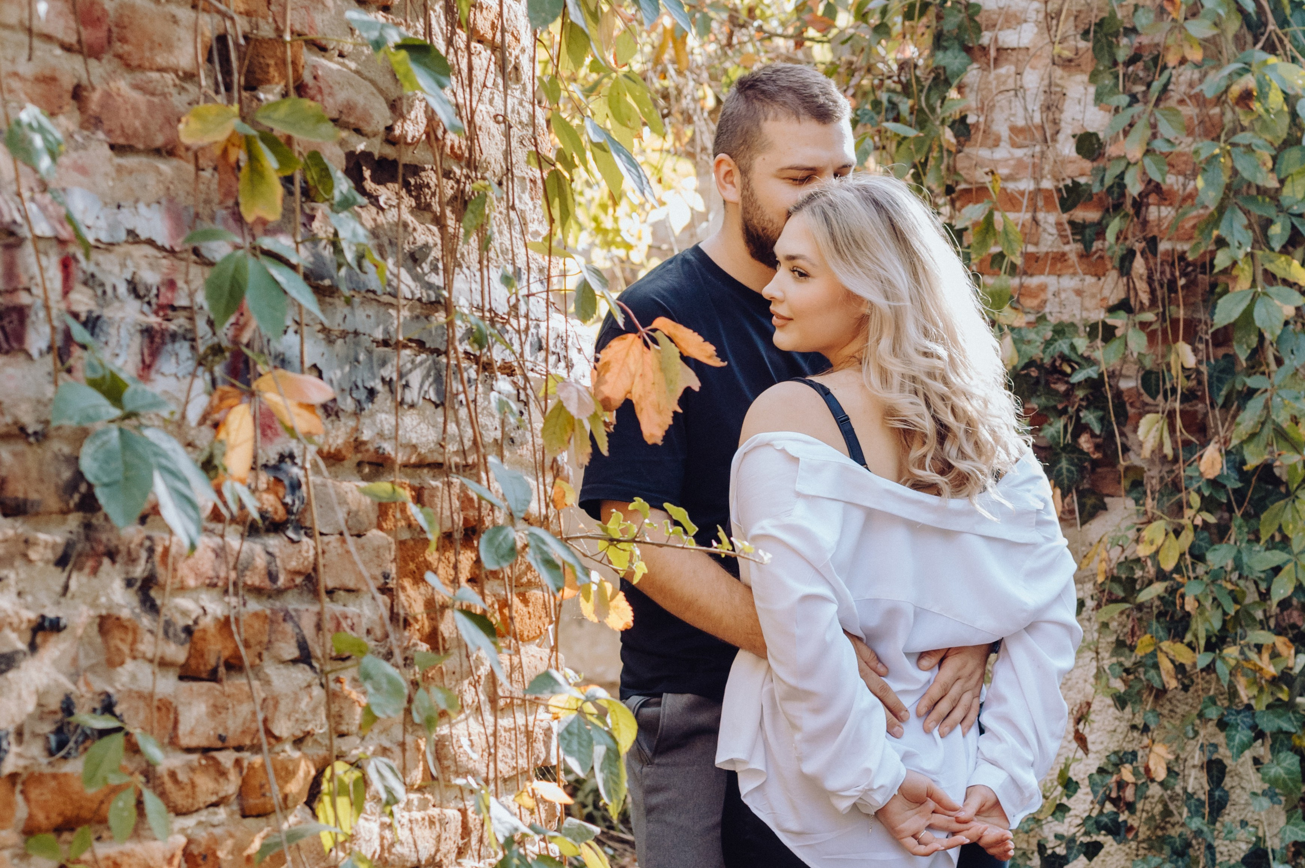 Robert & Alexandra. Wedding & couple photographer from Romania Rut Vetan