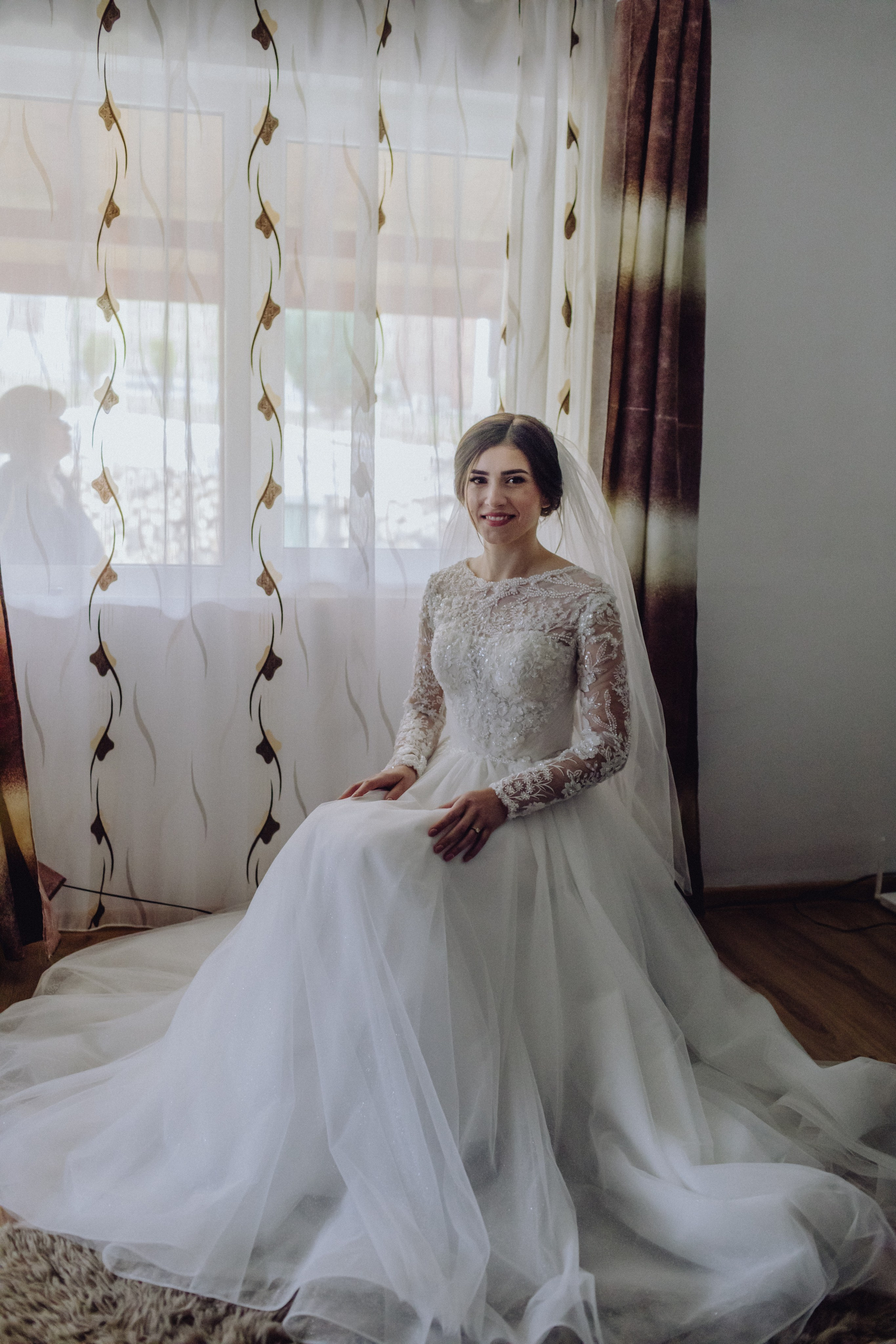 Adi & Angela. Wedding & couple photographer from Romania Rut Vetan