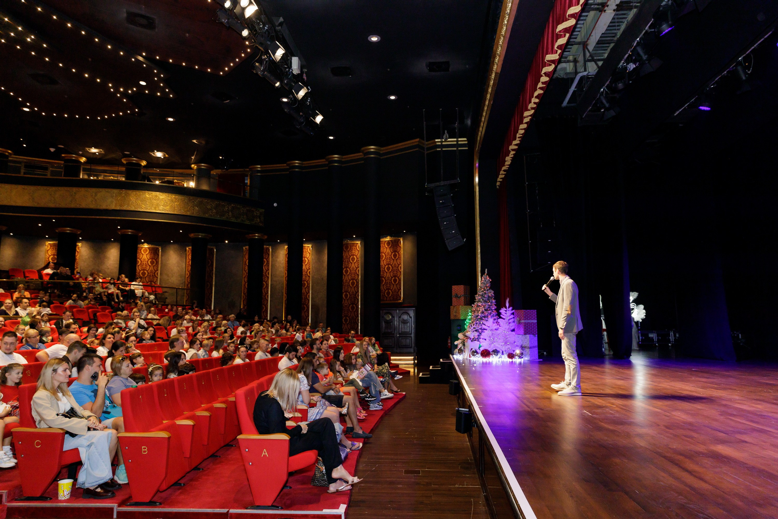 Новогодняя сказка для журнала Русские Эмираты, Дубай 2024. Фотограф Анна Кучерявая | Свадьбы и мероприятия в Дубае