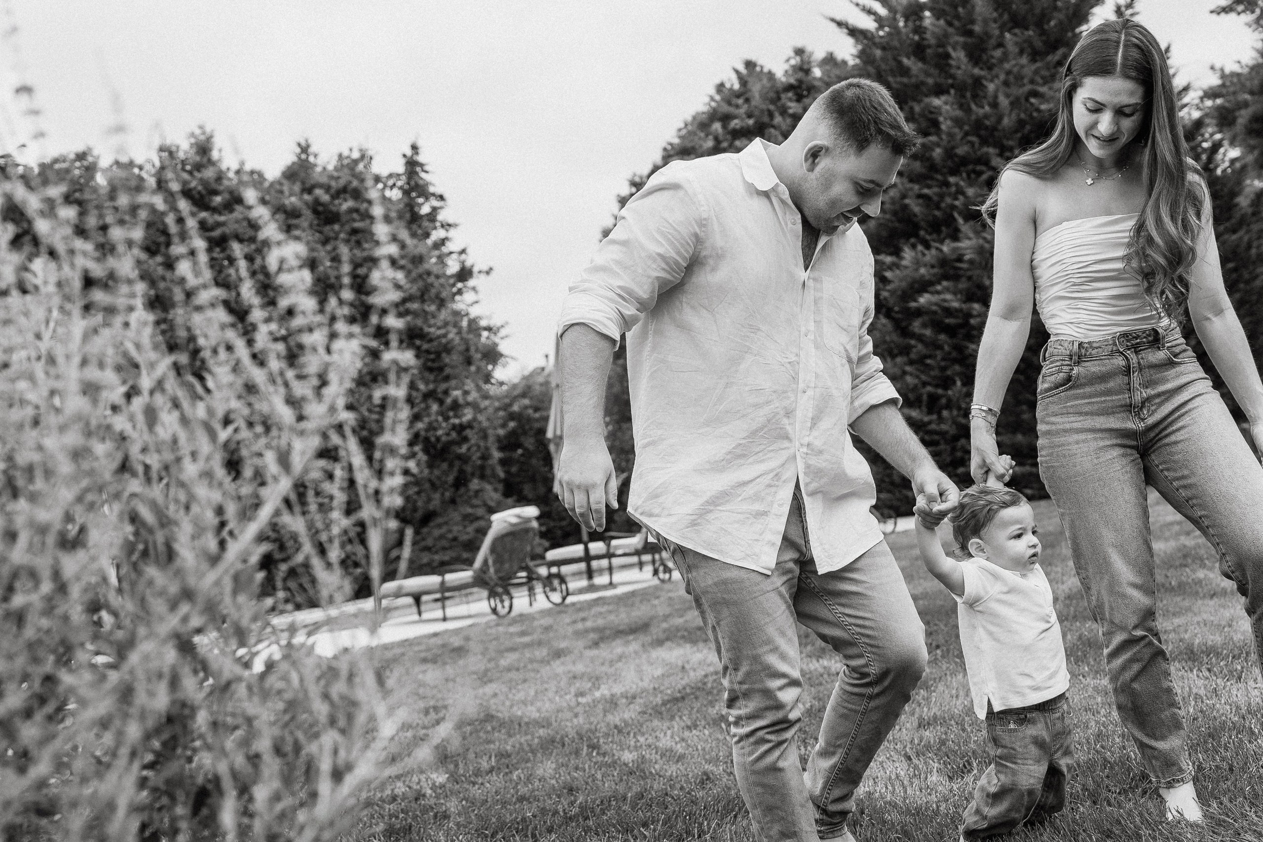 Felicia, Andy, Ethan. 1st year at home. Alisa Tant — Family and newborn photographer Bucks County, Montgomery county, Philadelphia, NJ