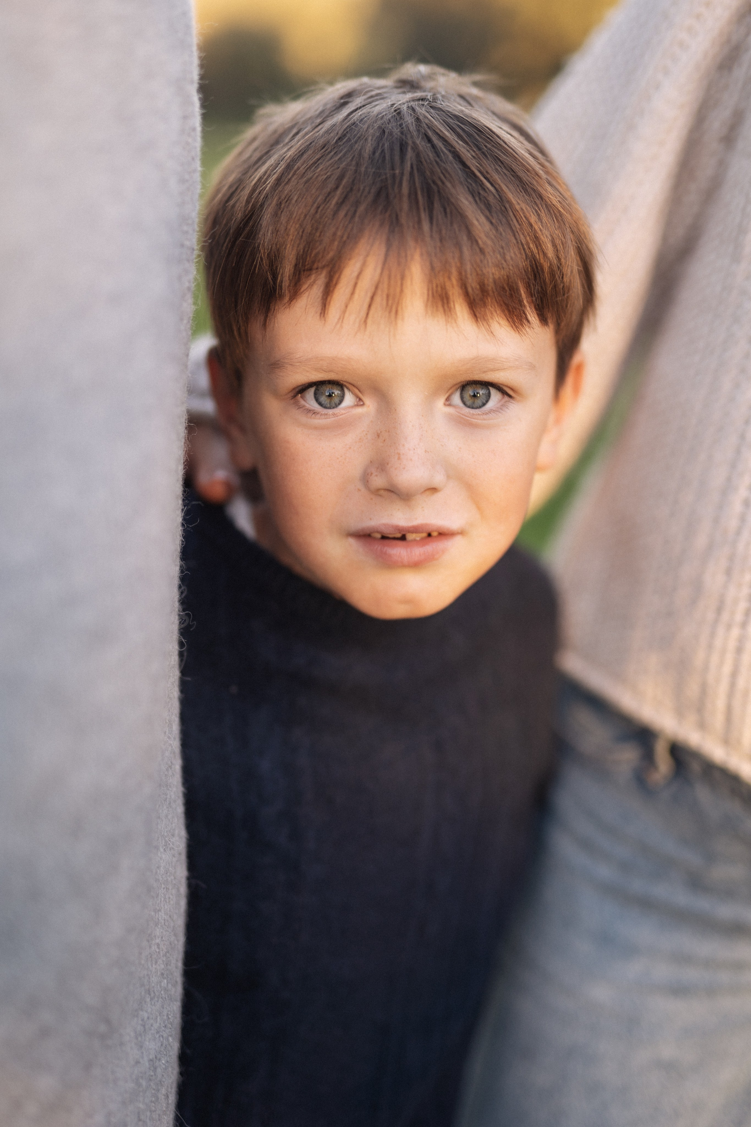 Family Session Photography in Spain. Photographer in Madrid, Spain. Alyona Belyaninova