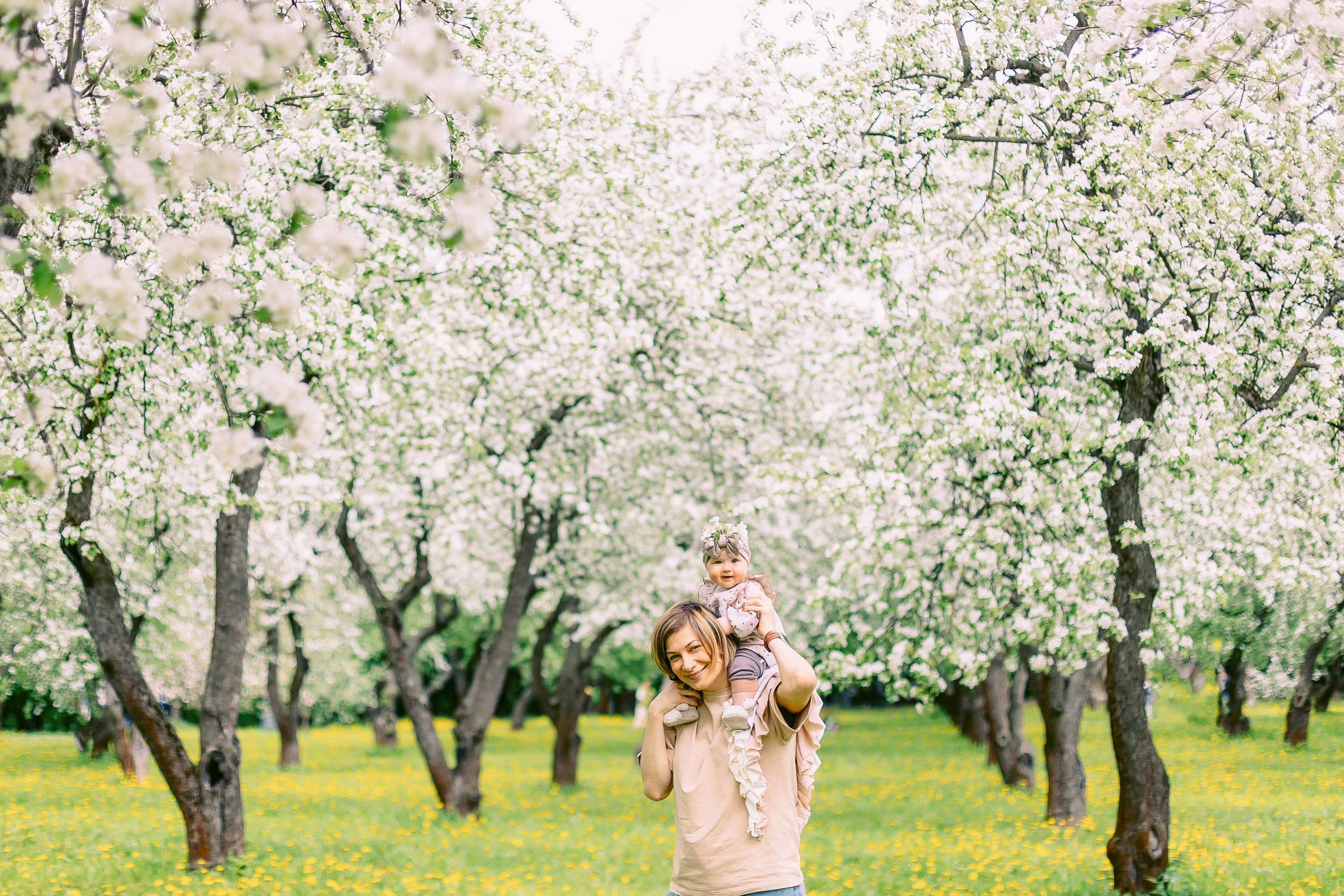 Иришка с игрушкой. Alya Leto Photographer