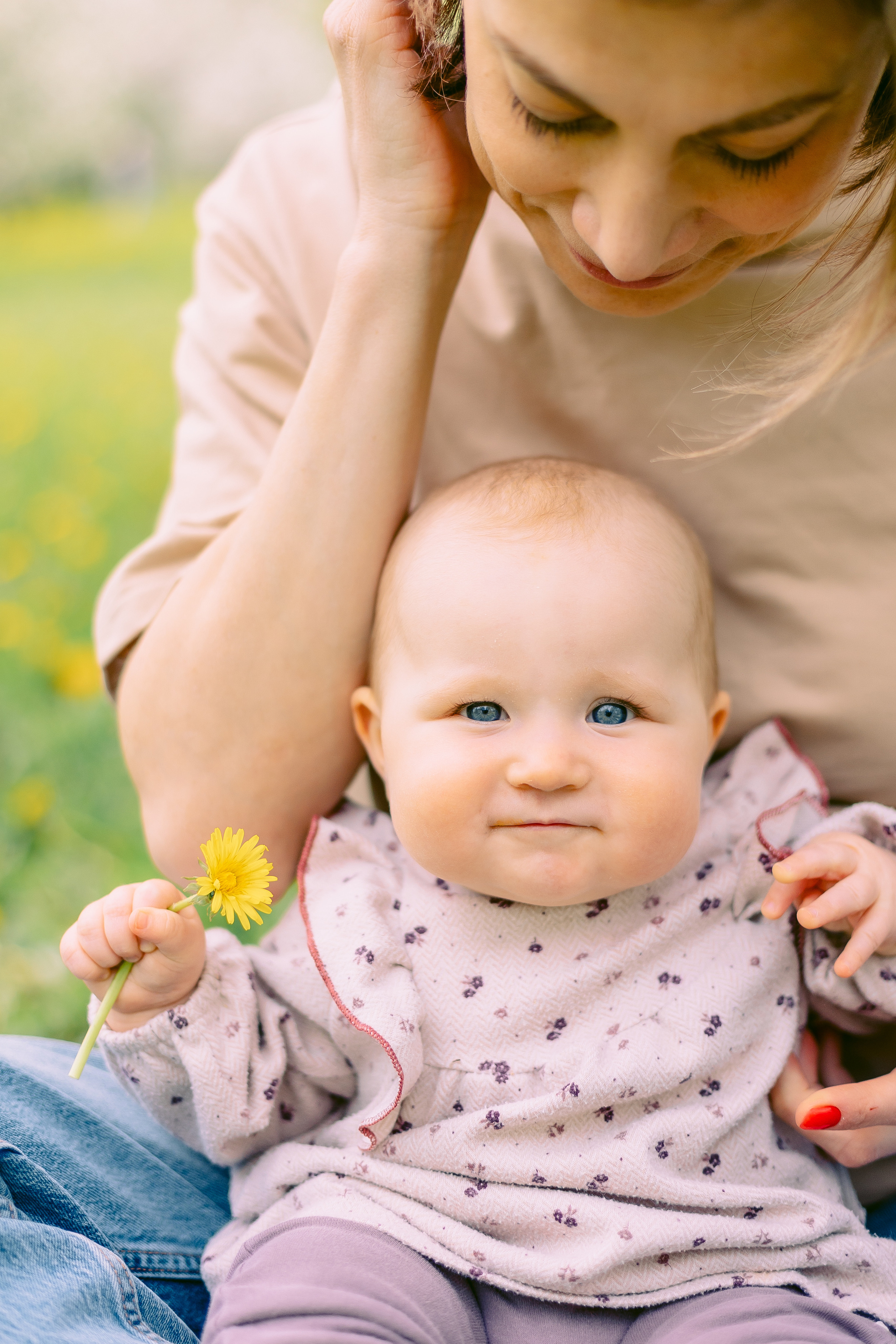 Иришка с игрушкой. Alya Leto Photographer