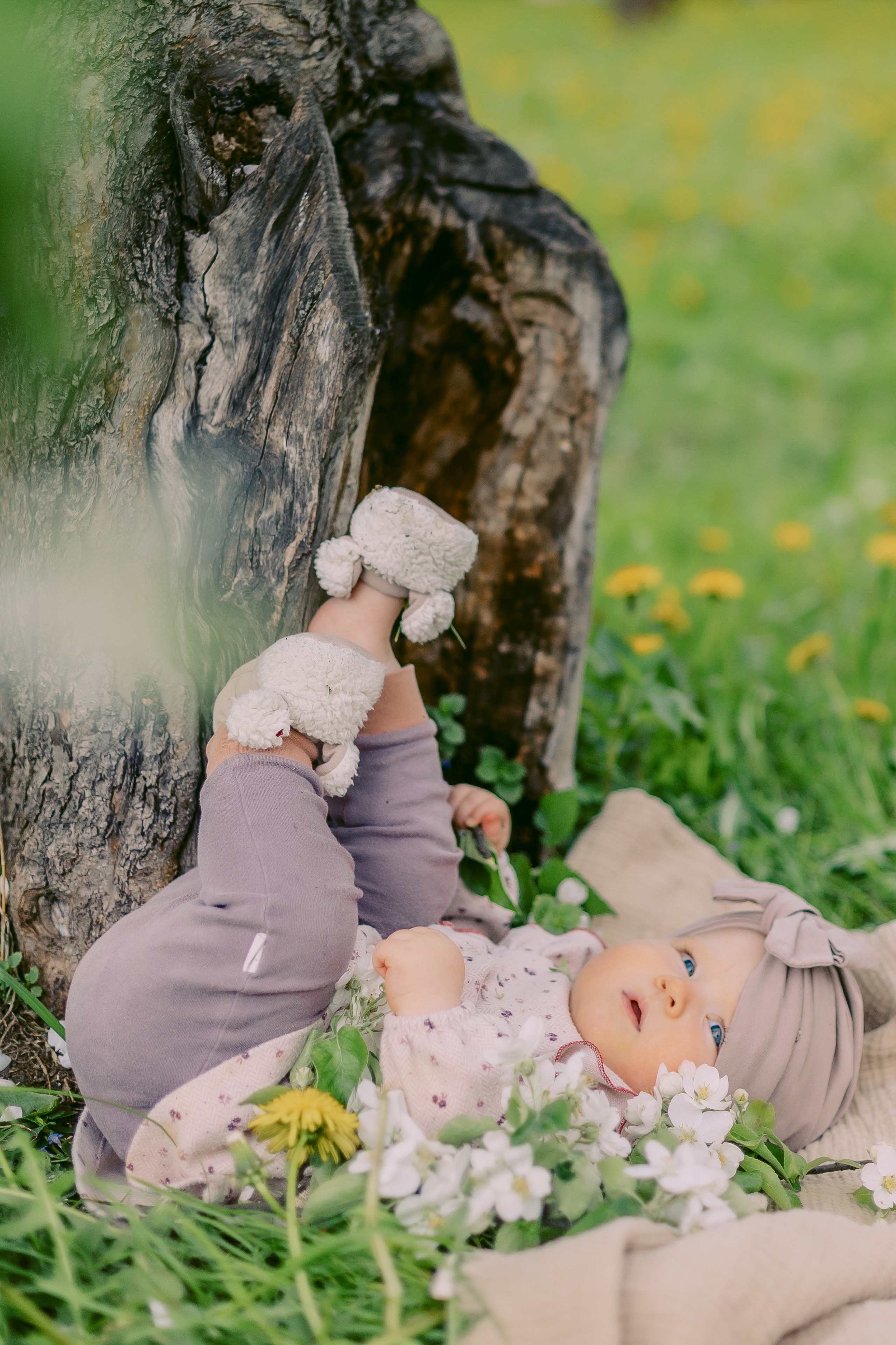 Иришка с игрушкой. Alya Leto Photographer