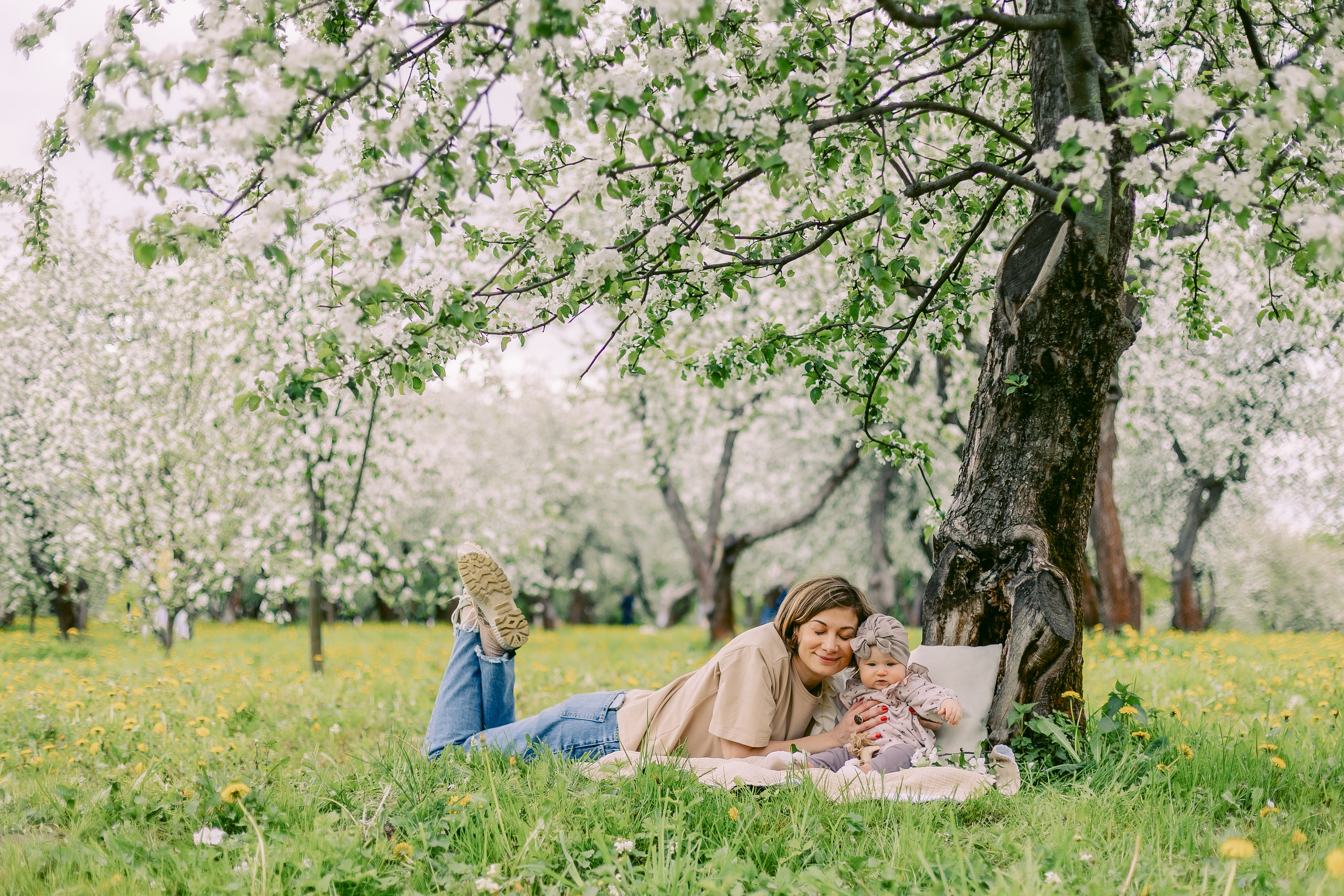 Иришка с игрушкой. Alya Leto Photographer