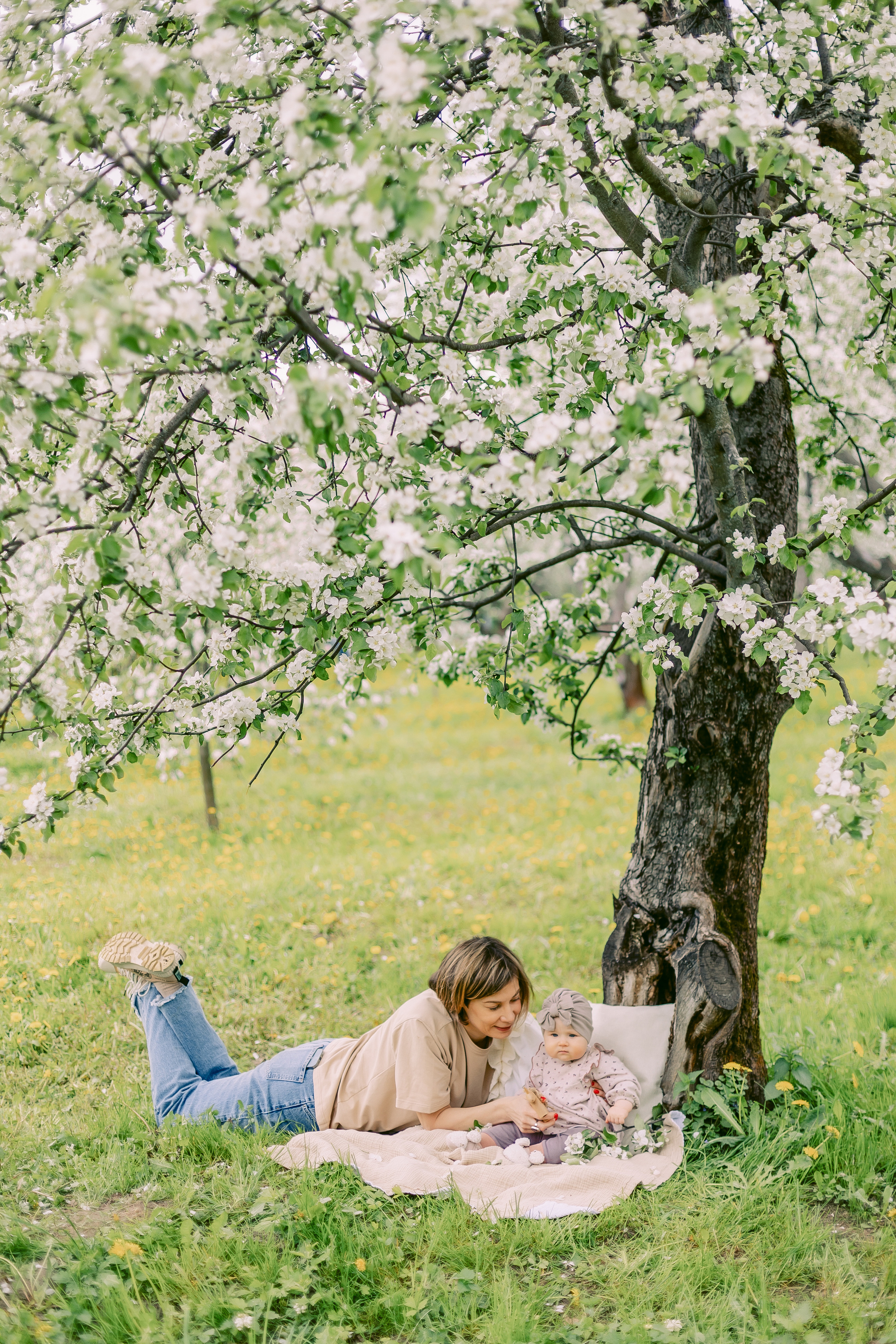 Иришка с игрушкой. Alya Leto Photographer