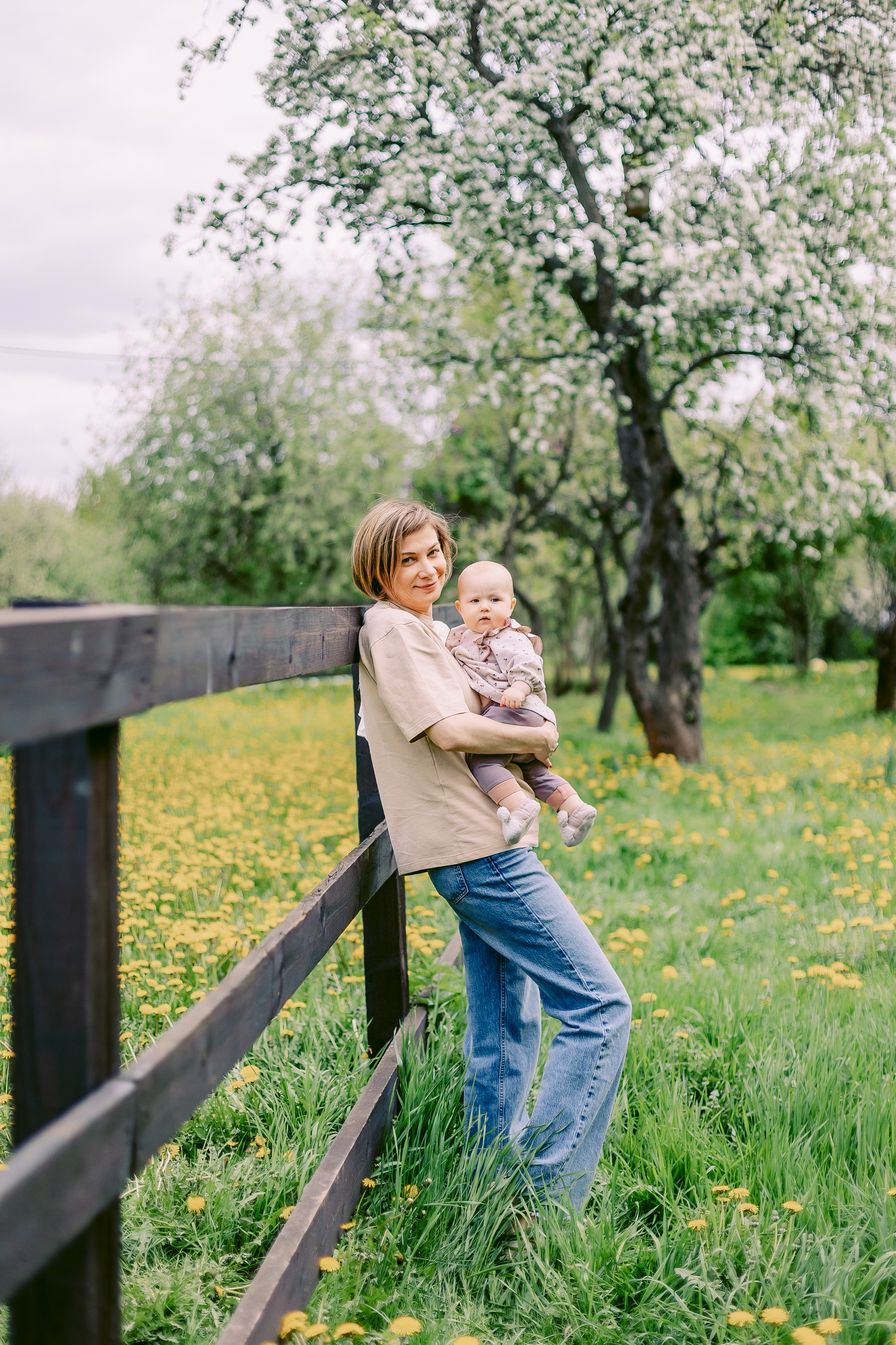 Иришка с игрушкой. Alya Leto Photographer