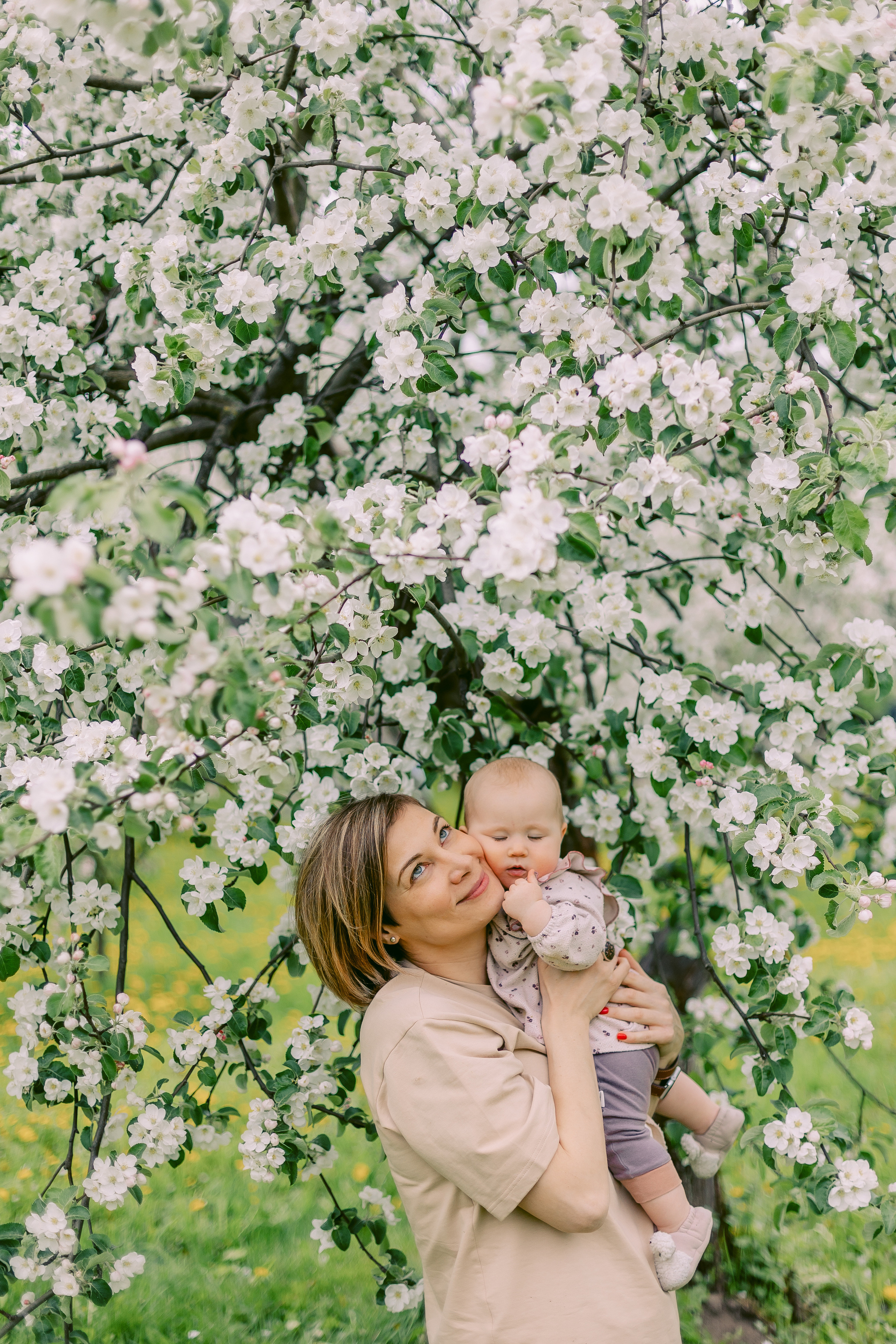 Иришка с игрушкой. Alya Leto Photographer