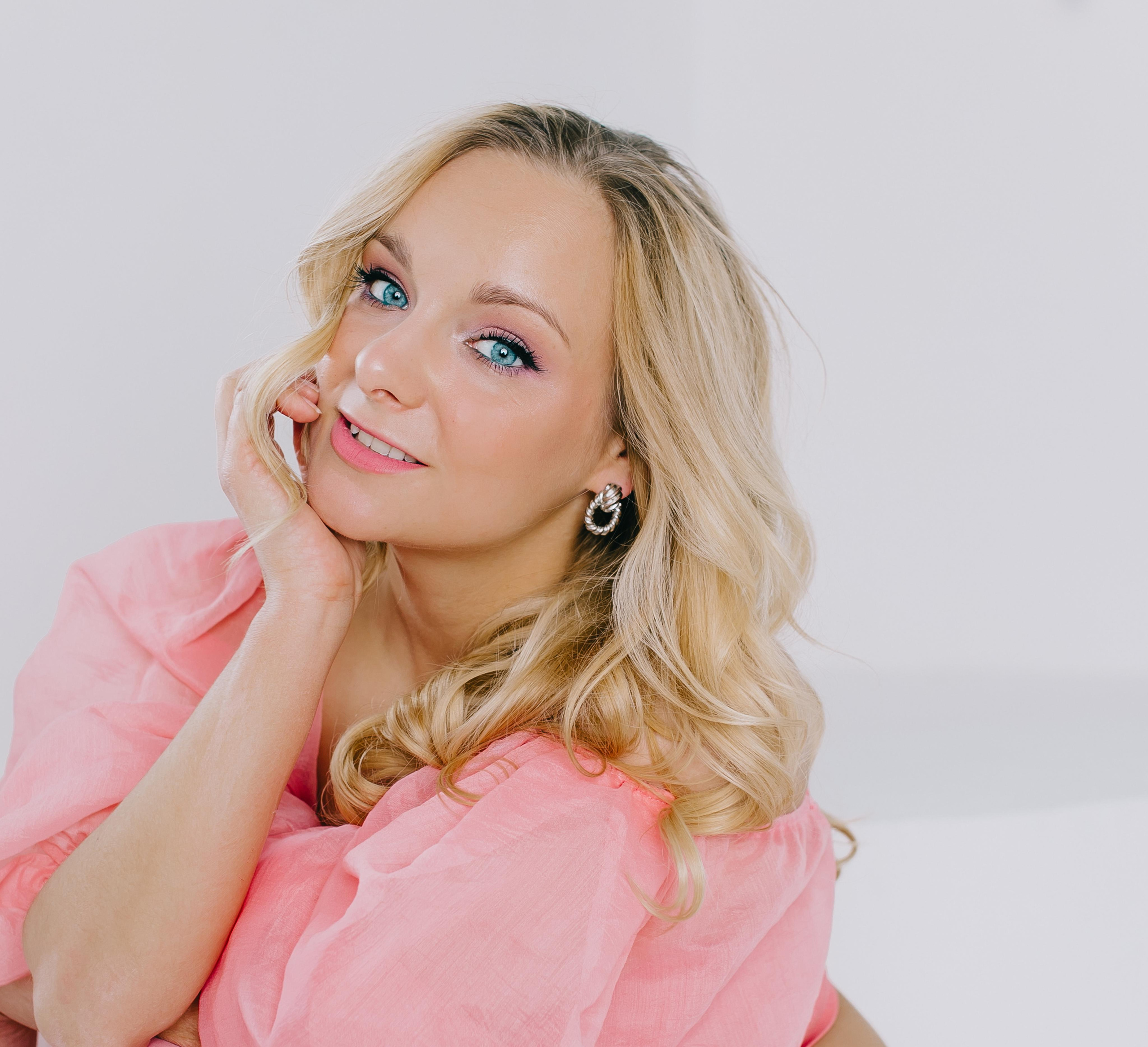 Women. Alya Leto Photographer